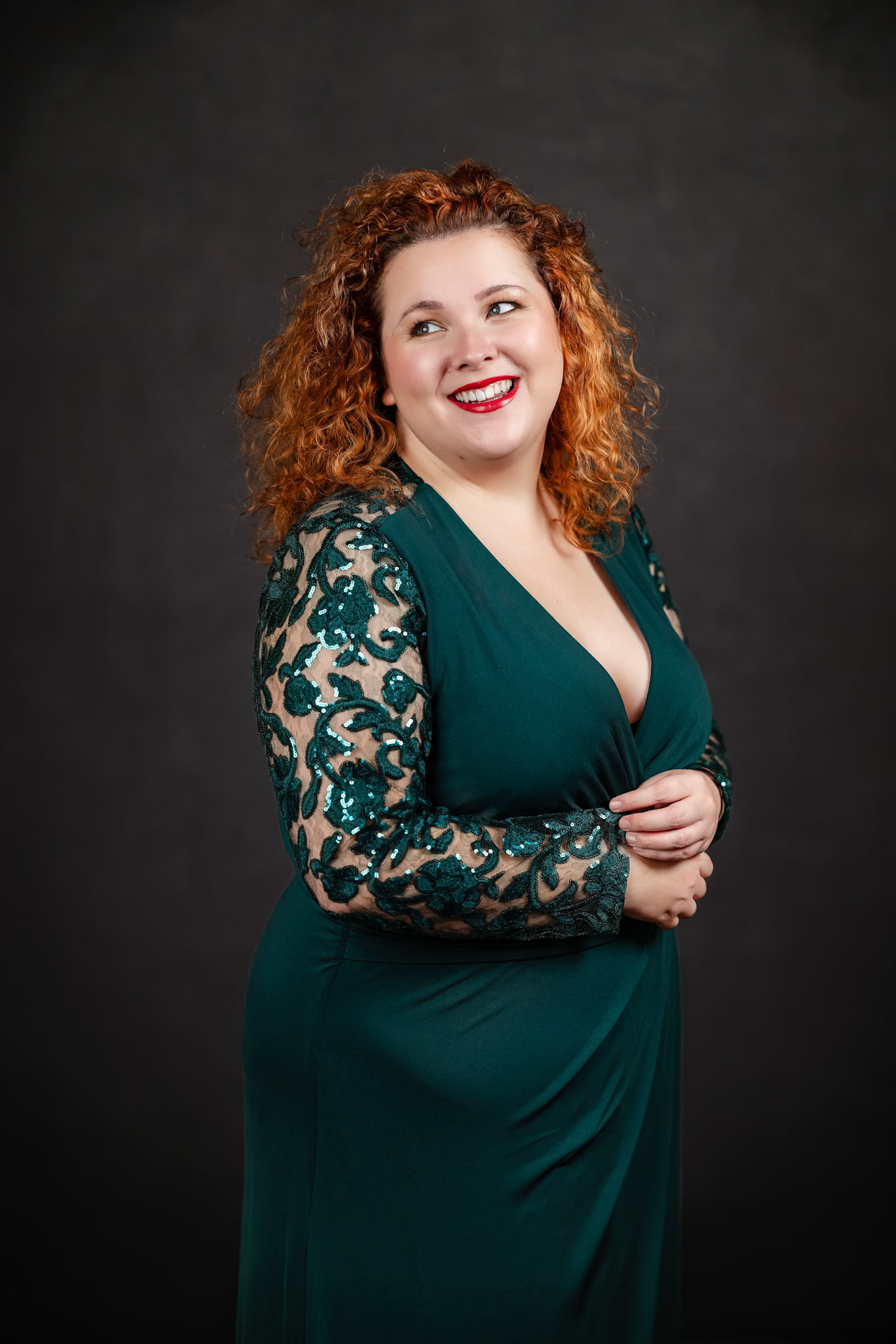 Katey Rylands (mezzo soprano)