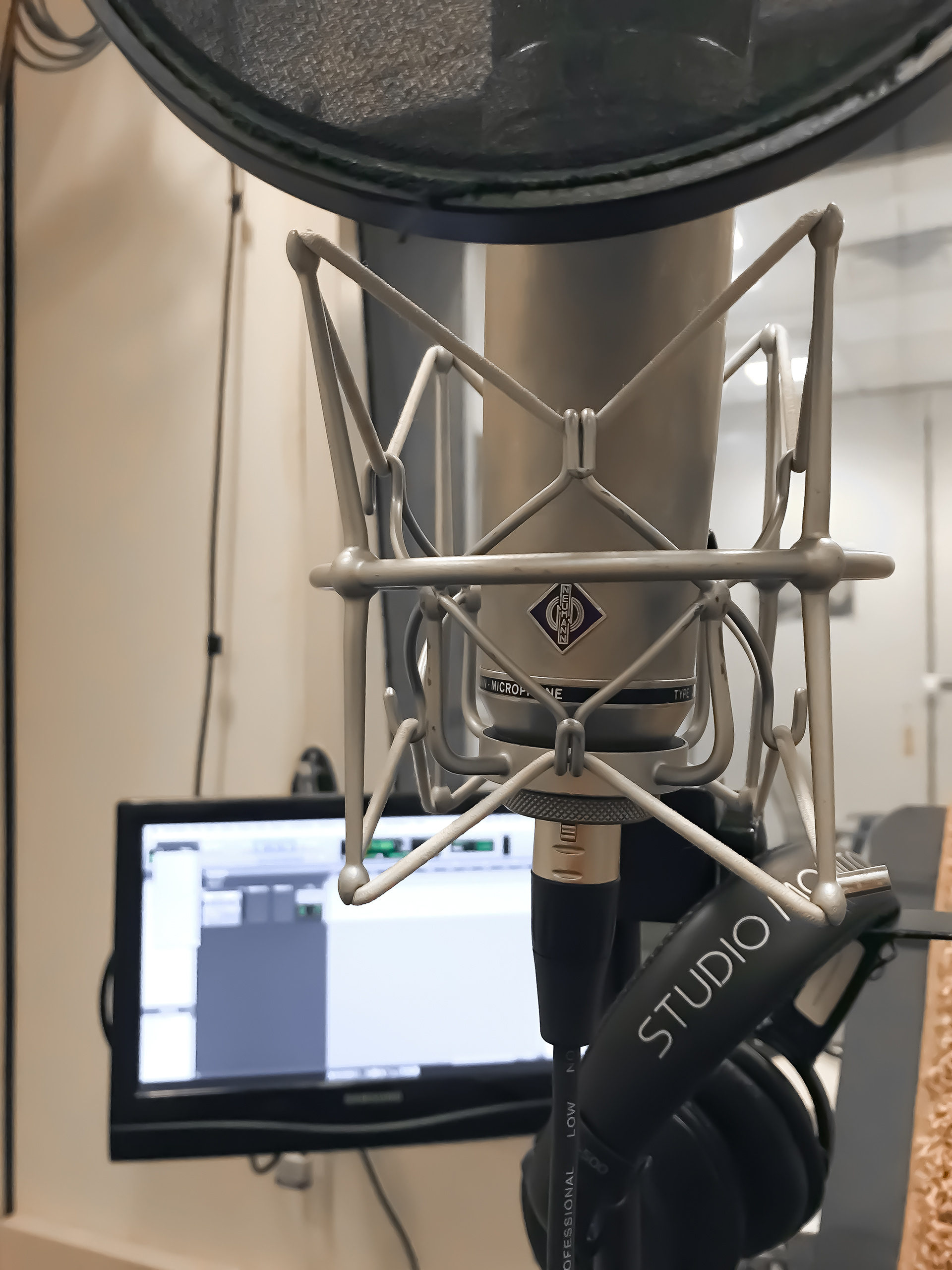 U87 • Newhouse Recording Studio at Syracuse University