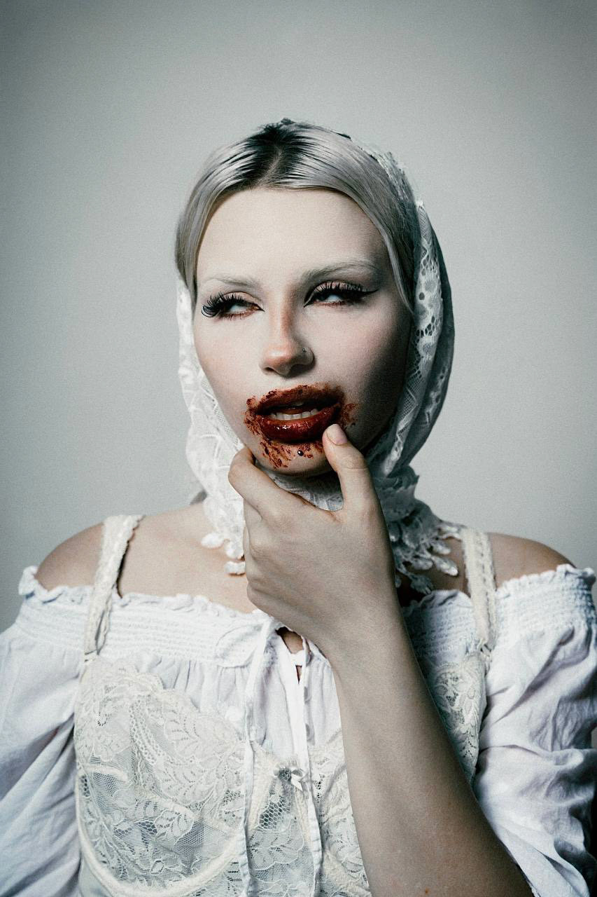BLOOD ETIQUETTE