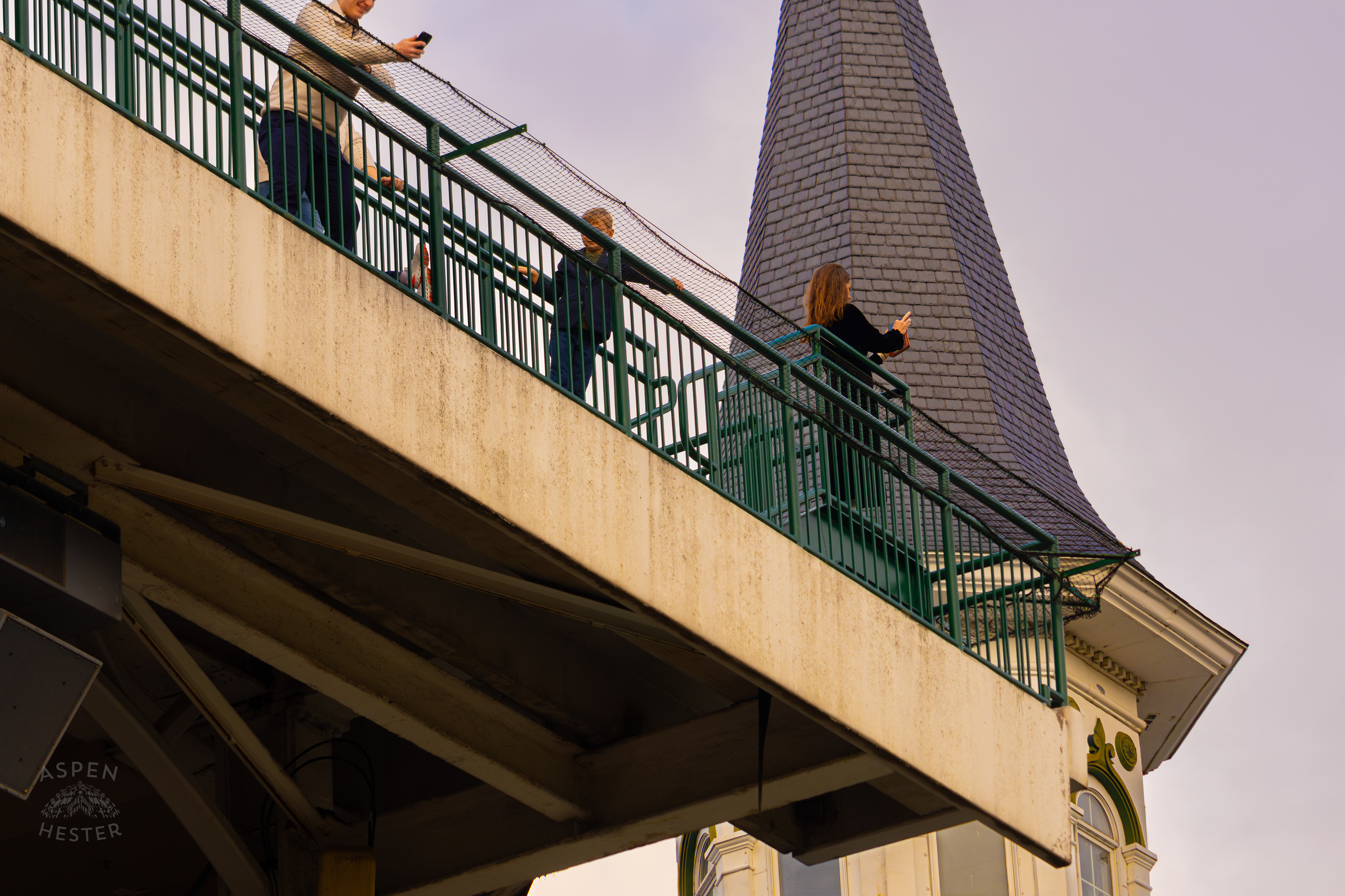 People Celebrating and Watching The Races From High Up Suites During The Thanksgiving Day Festivities At Churchill Downs. November 28th, 2024/Aspen Hester