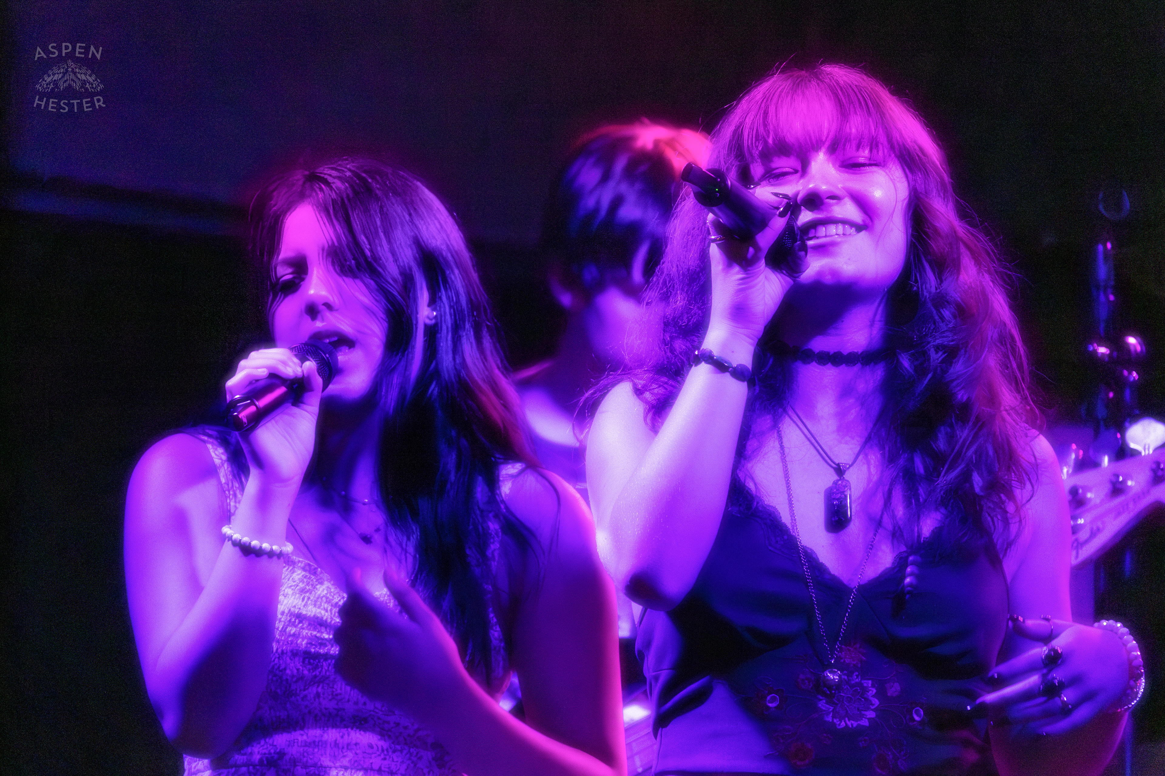 School of Rock Philadelphia Students Singing at Gravely Brewing in Louisville KY. June 29th, 2024/Aspen Hester