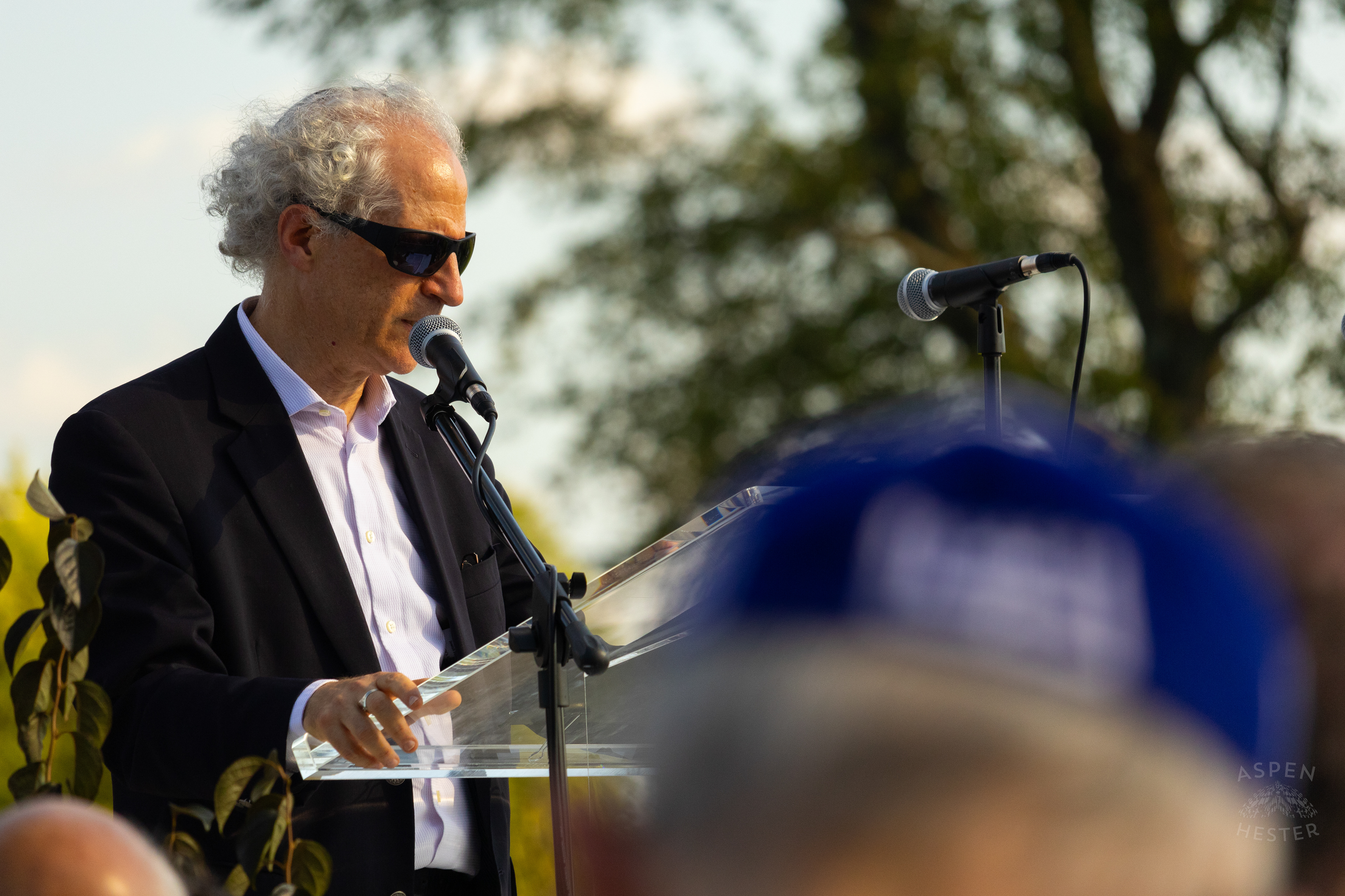 Singer Performing at The Trager Jewish Community Centers Gathering to Remember The Victims and Pray for Peace One Year After The October 7th 2023 Hamas Attack. October 6th, 2024/Aspen Hester