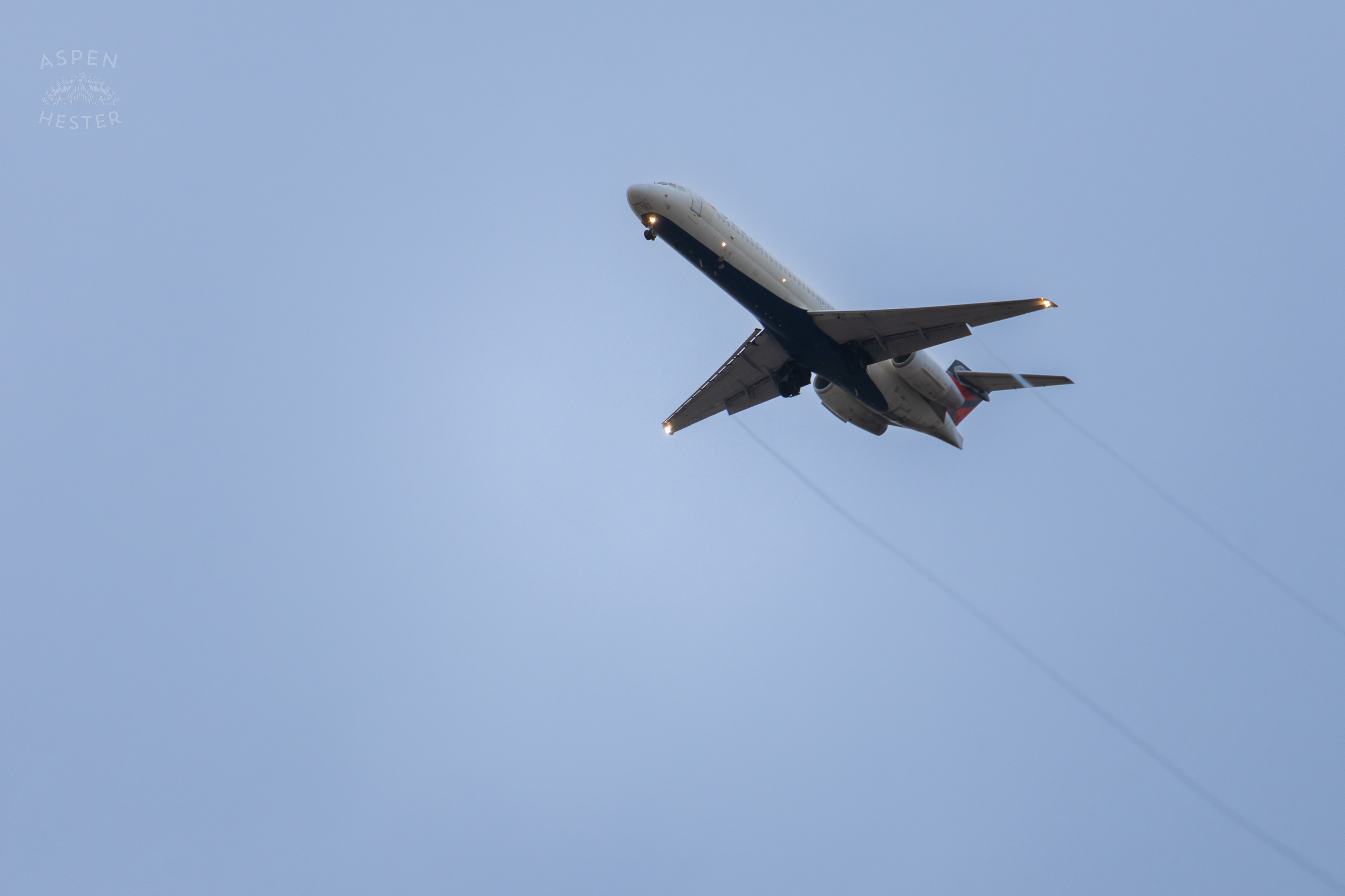 Passenger Airplane Over The Louisville Airspace. November 14th, 2024/Aspen Hester