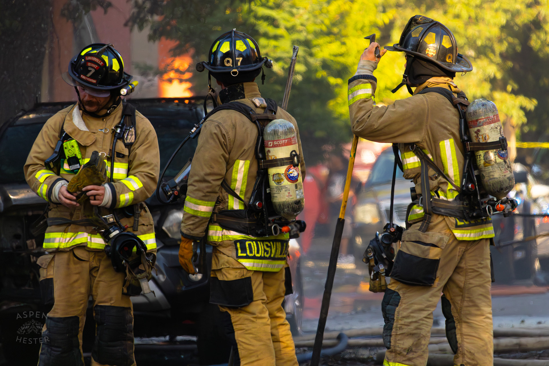 Louisville Firefighters Battling Flames on The Corner of 2nd and Oak Street. June 7th, 2024/Aspen Hester