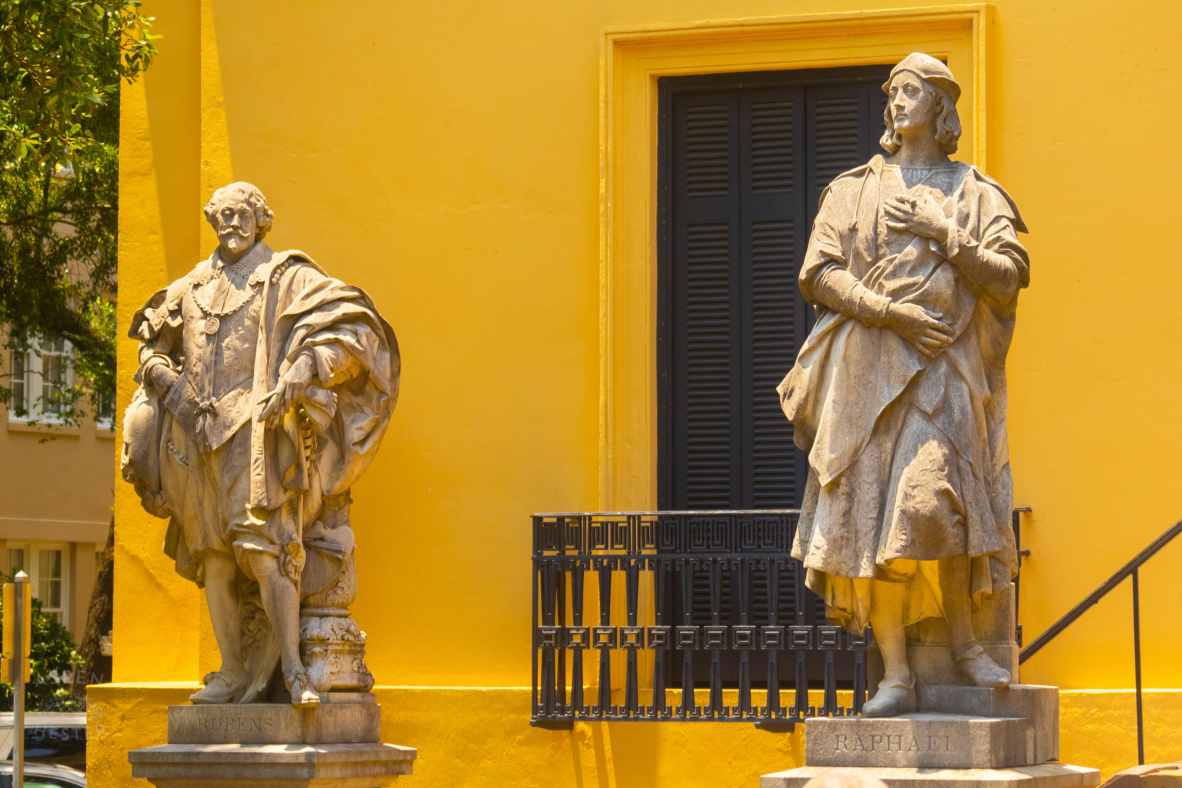 Statues of Rubens and Raphael Outside The Telfair Academy in Savannah Georgia. June 26th, 2024/Aspen Hester