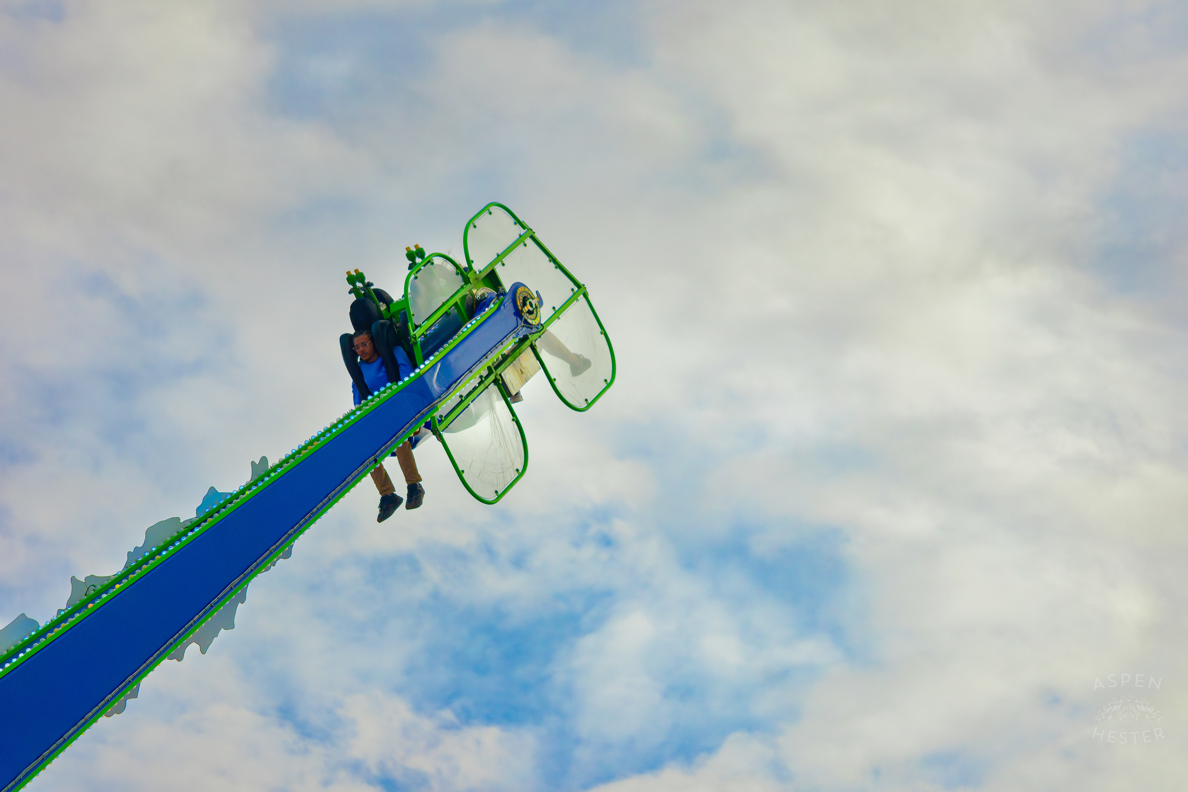 Fair Goers Spinning and Flipping Around The Sky in the Alter Ego at The 120th Kentucky State Fair. July 15th, 2024/Aspen Hester