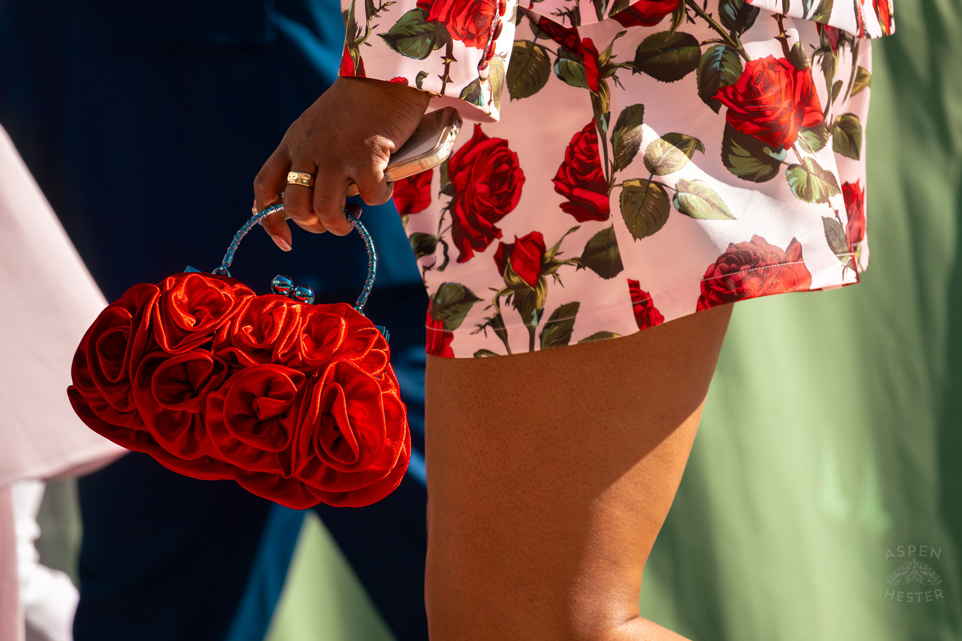 A Derby Day Rose Clutch Near The Churchill Downs Grand Stands During Thurby. April 30th, 2026/Aspen Hester
