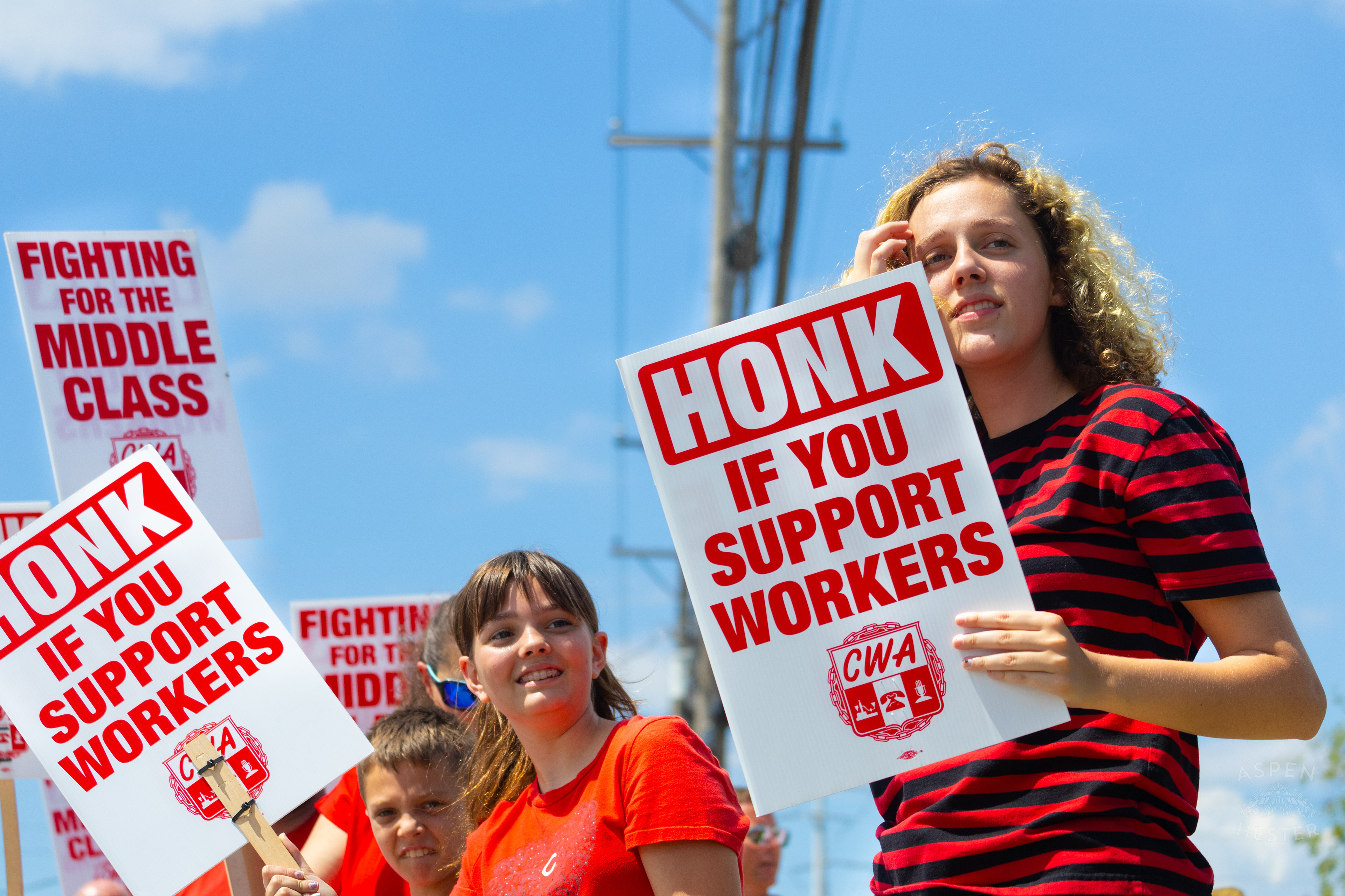 Children Supporting Members of The Communication Workers of America Union Strike Against AT&T for Fair Pay and Benefits. August 18th, 2024/Aspen Hester