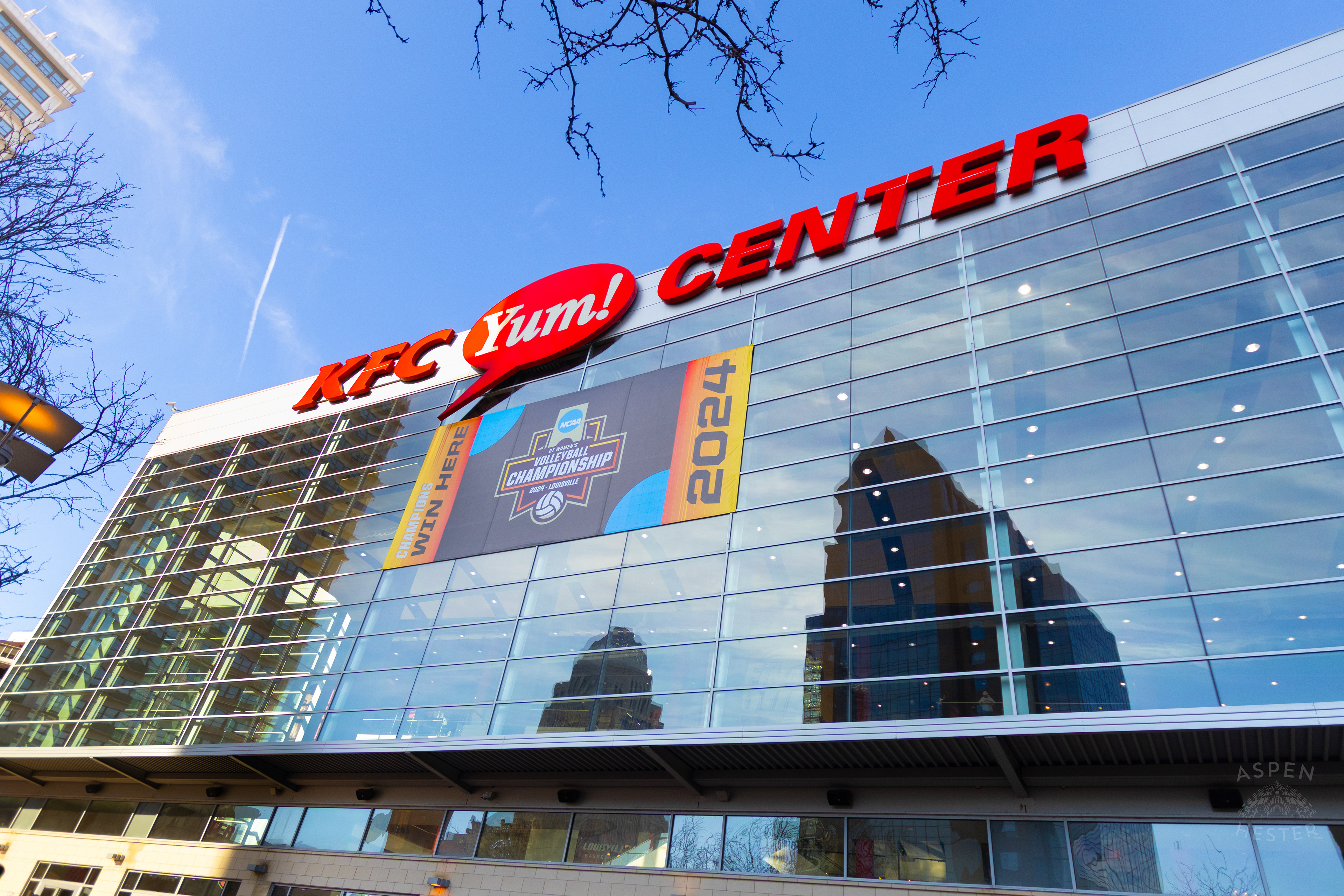The KFC Yum Center Ready for The NCAA Women’s Volleyball Championship Game. December 22th, 2024/Aspen Hester