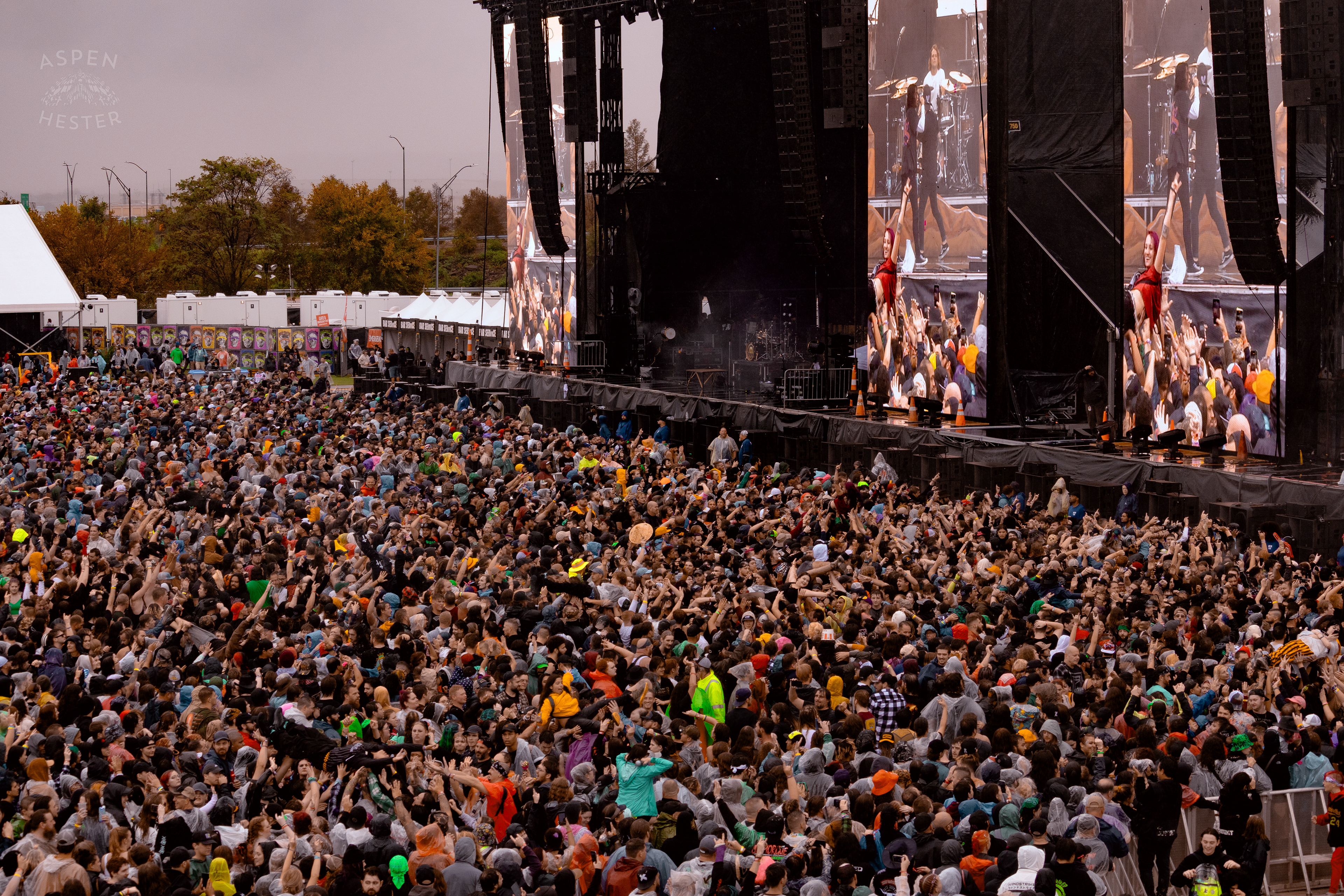 The Massive Crowd for Sleeping with Sirens During Their Set at Louder than Life’s Saturday Shows. September 28th, 2024/Aspen Hester 