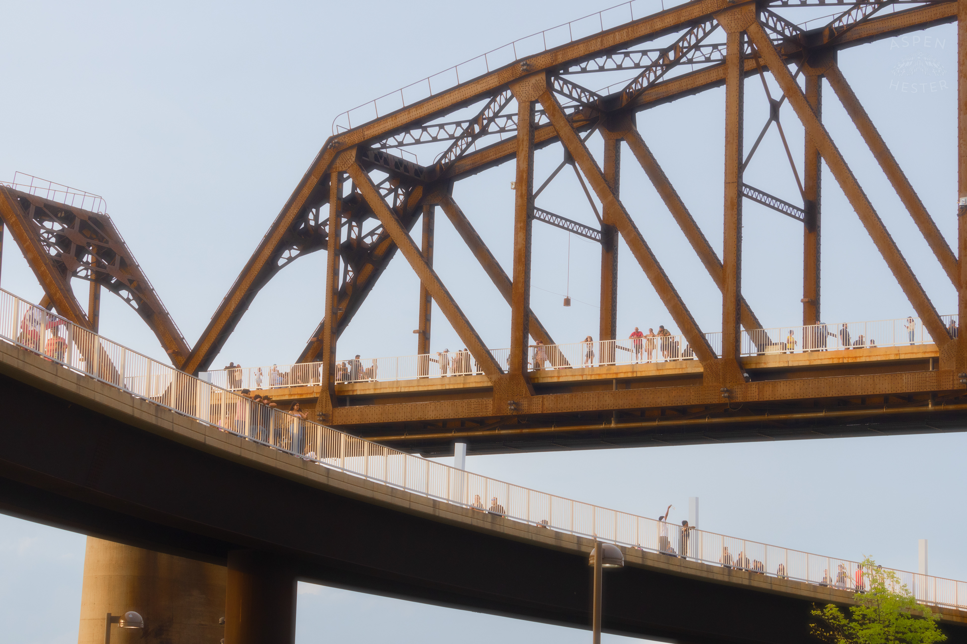 The Big Four Bridge Over The Waterfront Park 4th of July. July 4th, 2024/Aspen Hester
