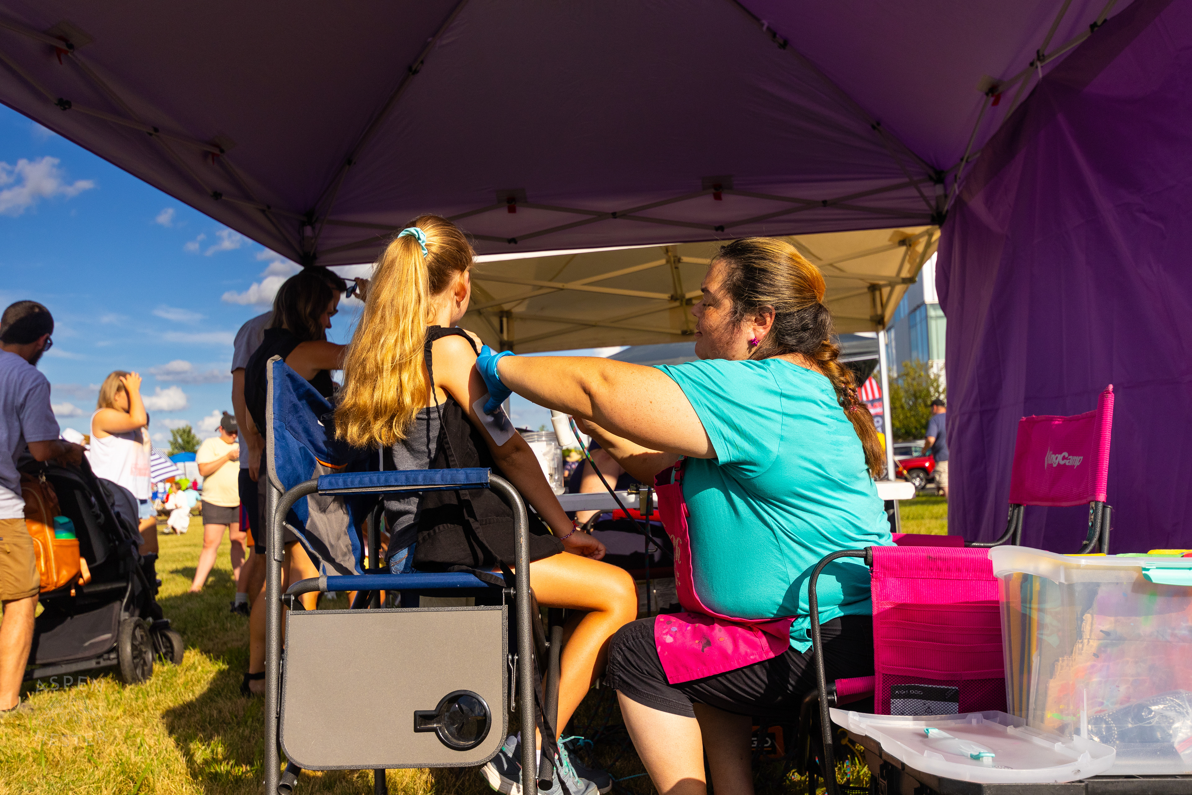 Airbrush Stenciling at Play America with The Louisville Orchestra. July 5th, 2024/Aspen Hester