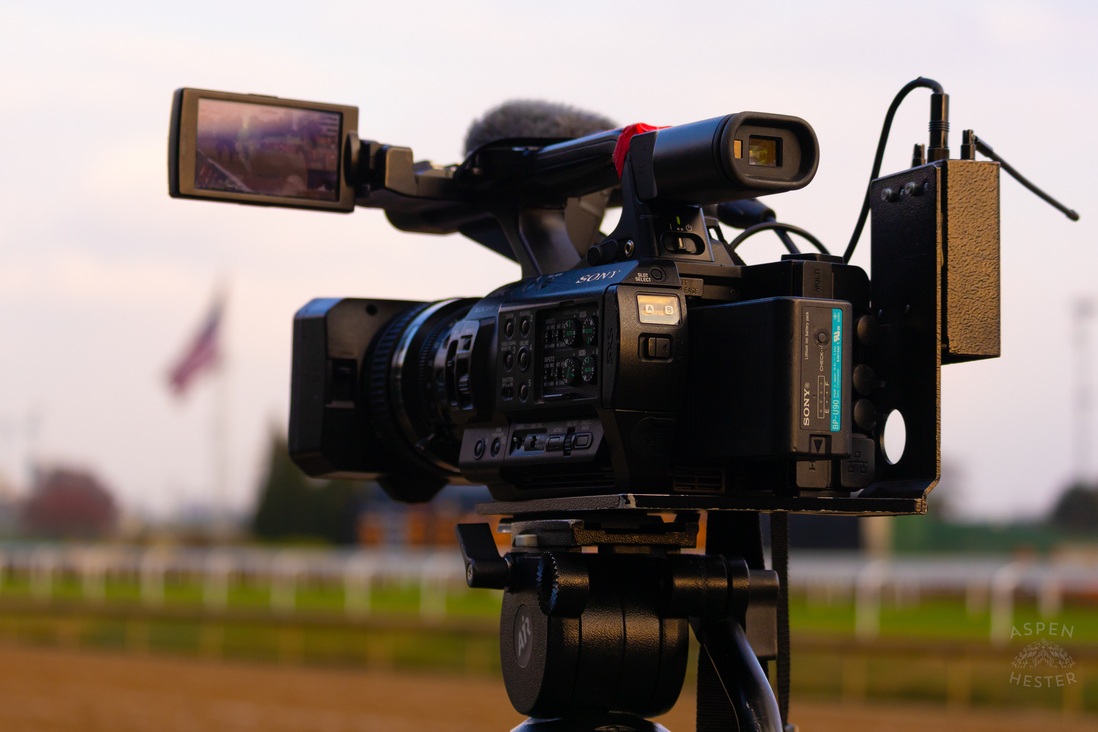 My Sony 280 Waiting to Capture Race 11 During The Thanksgiving Day Festivities At Churchill Downs. November 28th, 2024/Aspen Hester