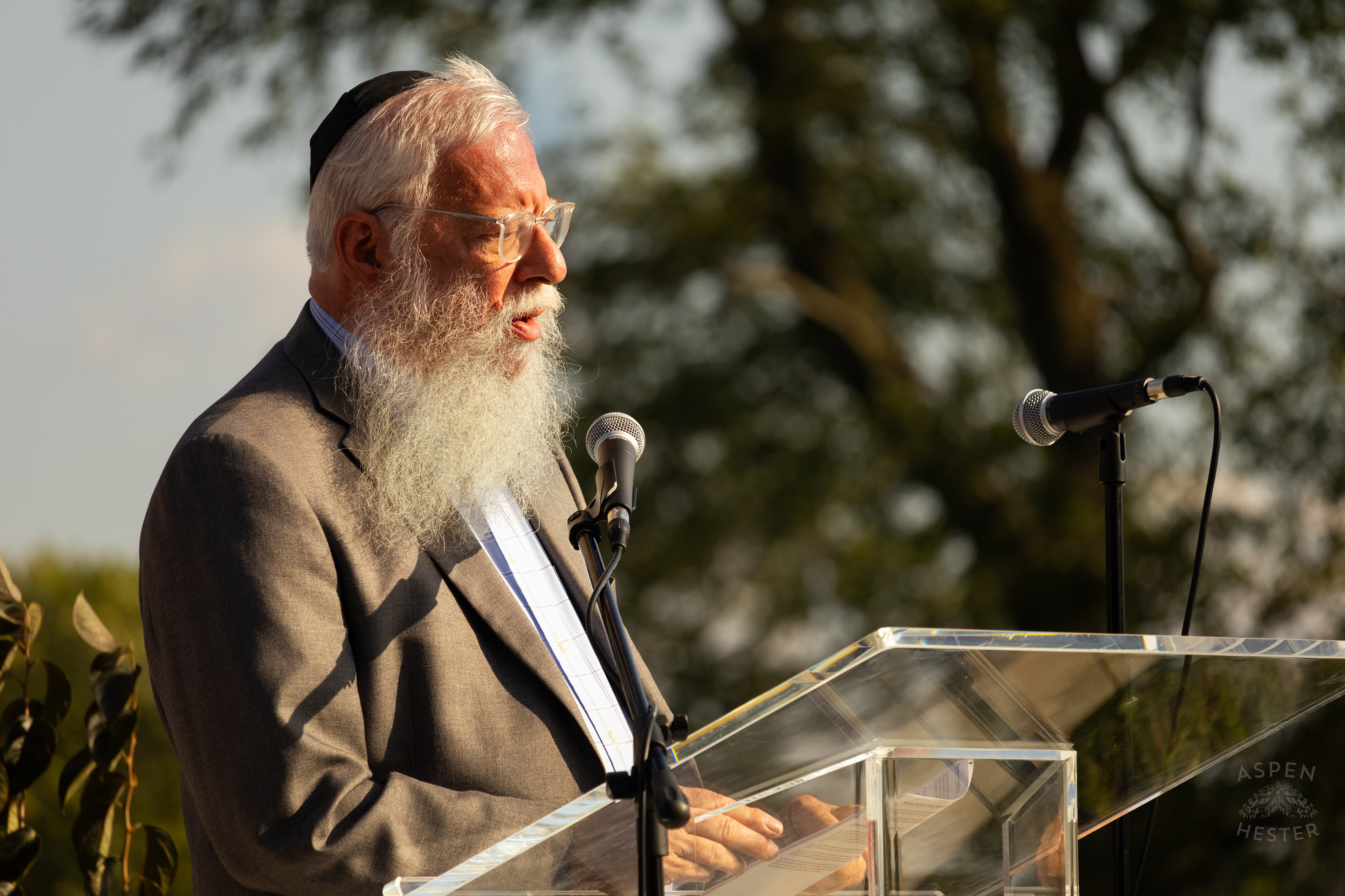 Leader Speaking at The Trager Jewish Community Centers Gathering to Remember The Victims and Pray for Peace One Year After The October 7th 2023 Hamas Attack. October 6th, 2024/Aspen Hester