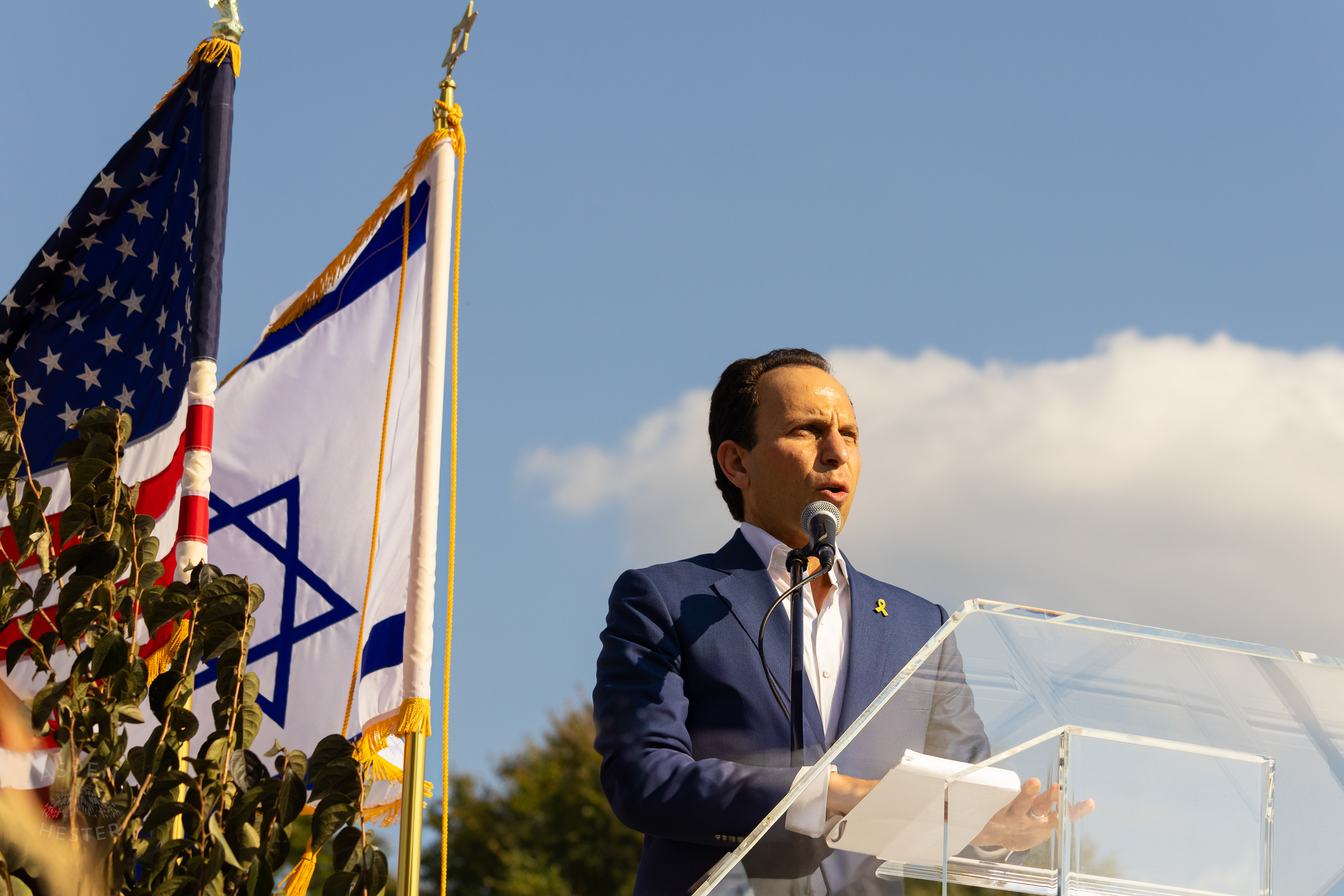 Mayor Craig Greenberg Addresses The Crowd Gathered at The Trager Jewish Community Center to Remember The Victims and Pray for Peace One Year After The October 7th 2023 Hamas Attack. October 6th, 2024/Aspen Hester