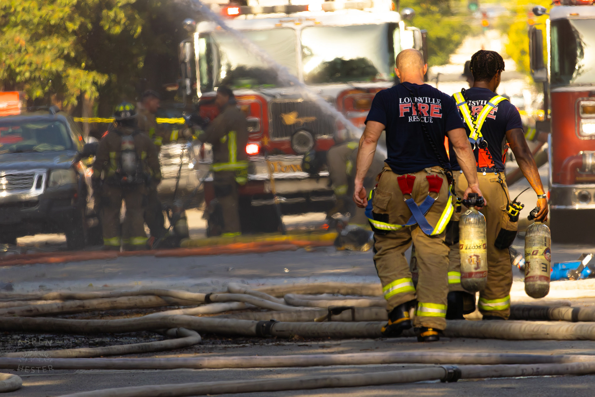 Louisville Firefighters Battling Flames on The Corner of 2nd and Oak Street. June 7th, 2024/Aspen Hester