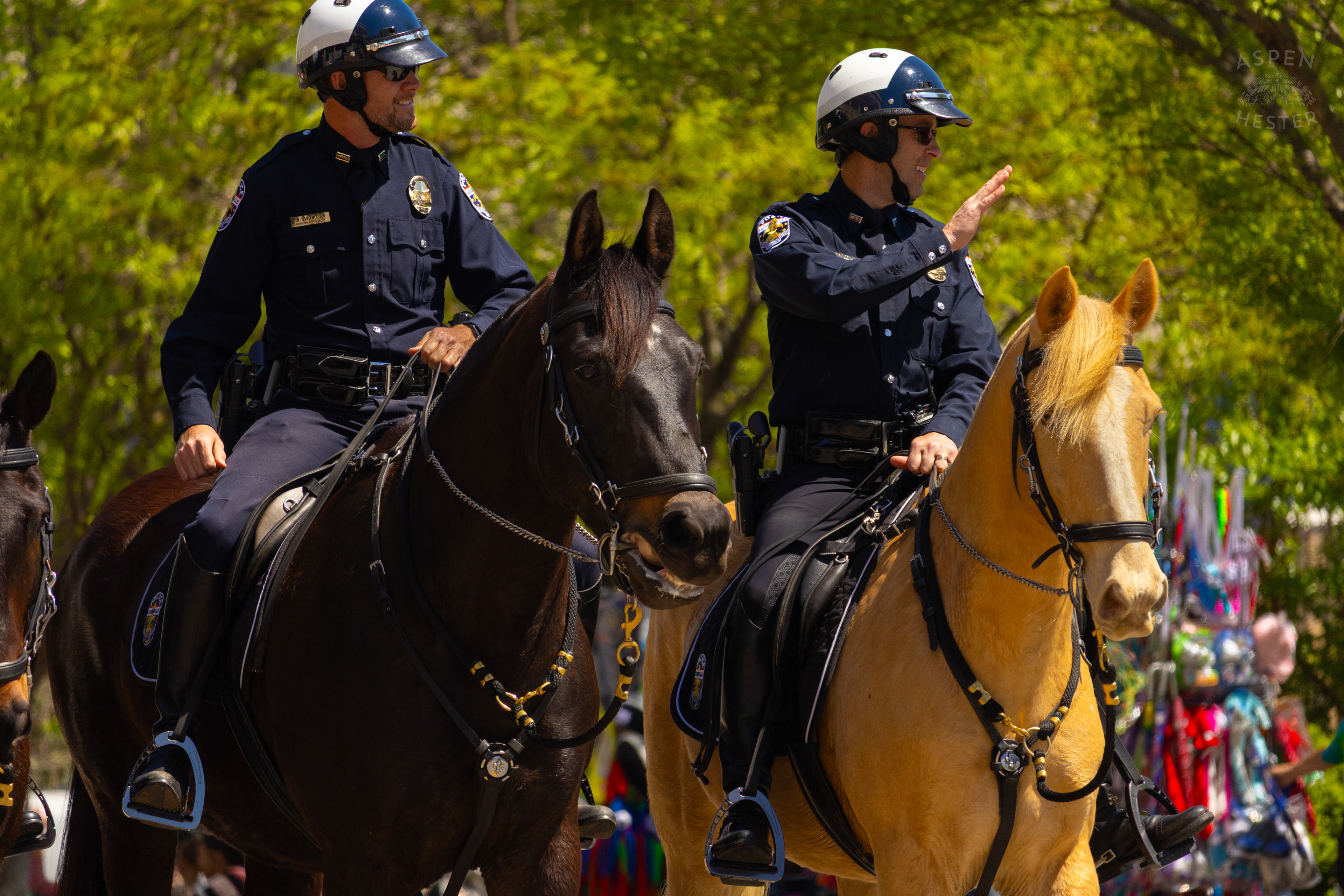LMPD’s Mounted Police Ride Down West Broadway for The 70th Annual Pegasus Parade. April 27th, 2025/Aspen Hester