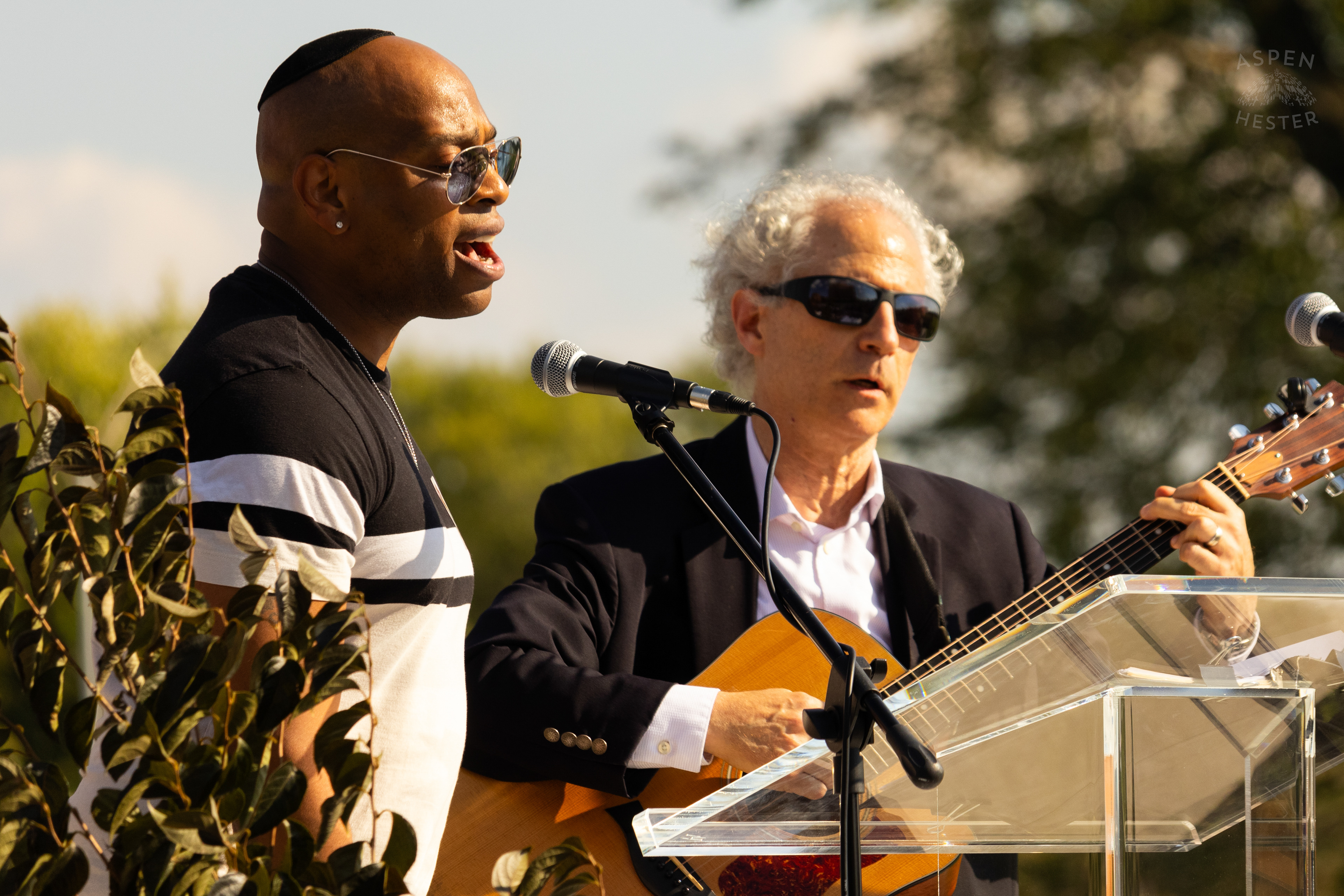 Singers Performing at The Trager Jewish Community Centers Gathering to Remember The Victims and Pray for Peace One Year After The October 7th 2023 Hamas Attack. October 6th, 2024/Aspen Hester