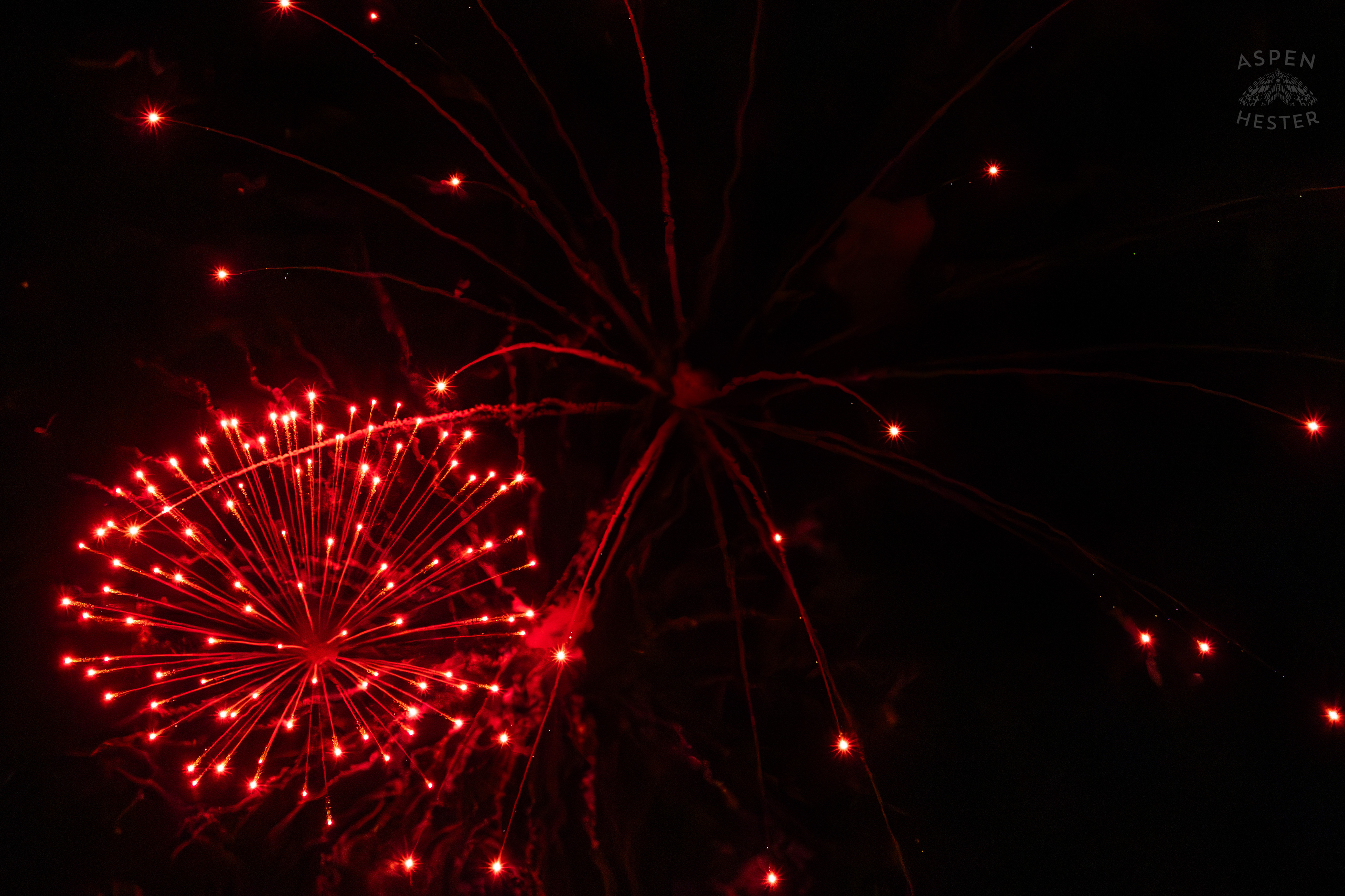 The Fireworks Show at Waterfront Park Fourth of July. July 4th, 2024/Aspen Hester
