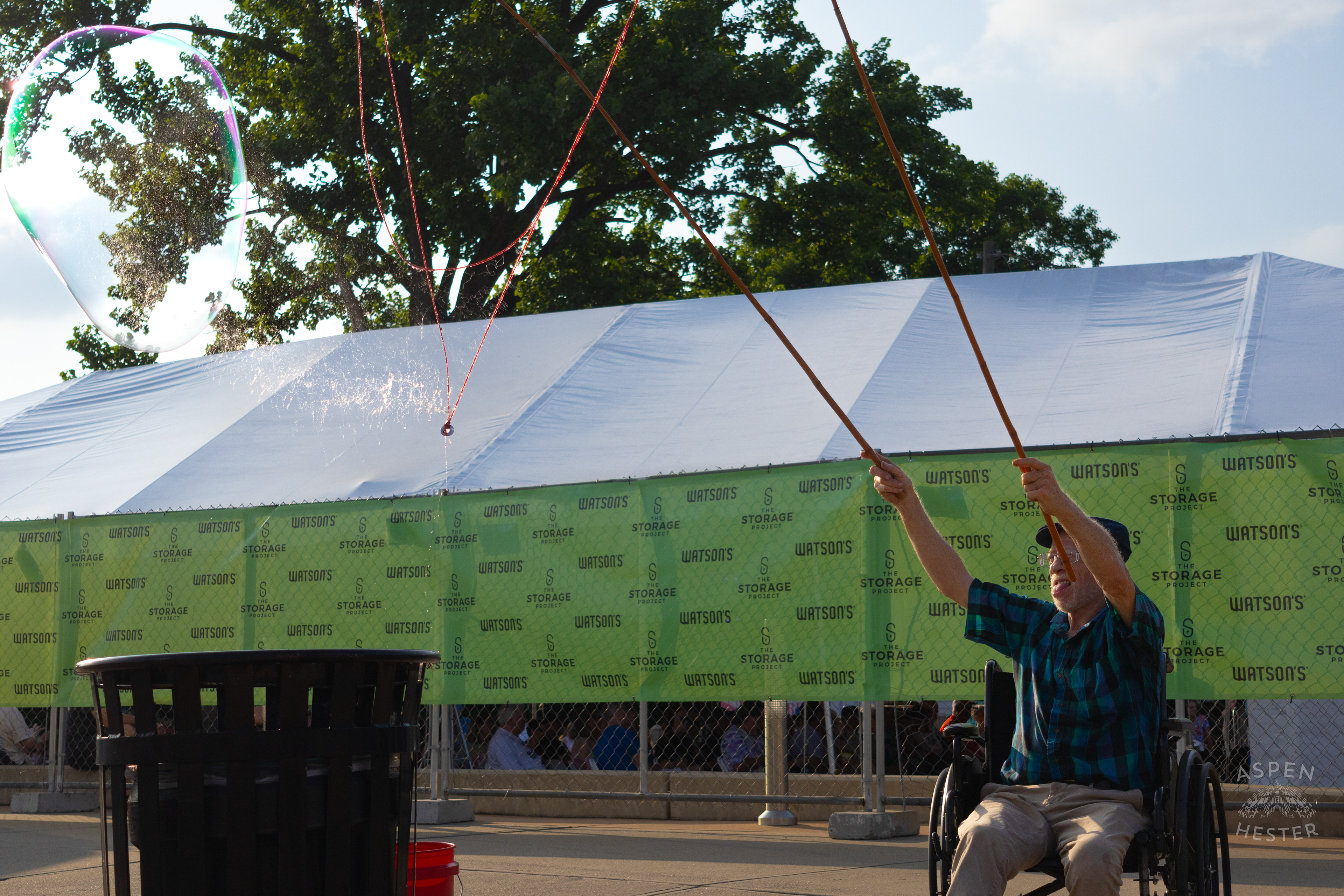 Pat The Bubble Man Outside Abbey Road Festival. May 25th, 2024/Aspen Hester