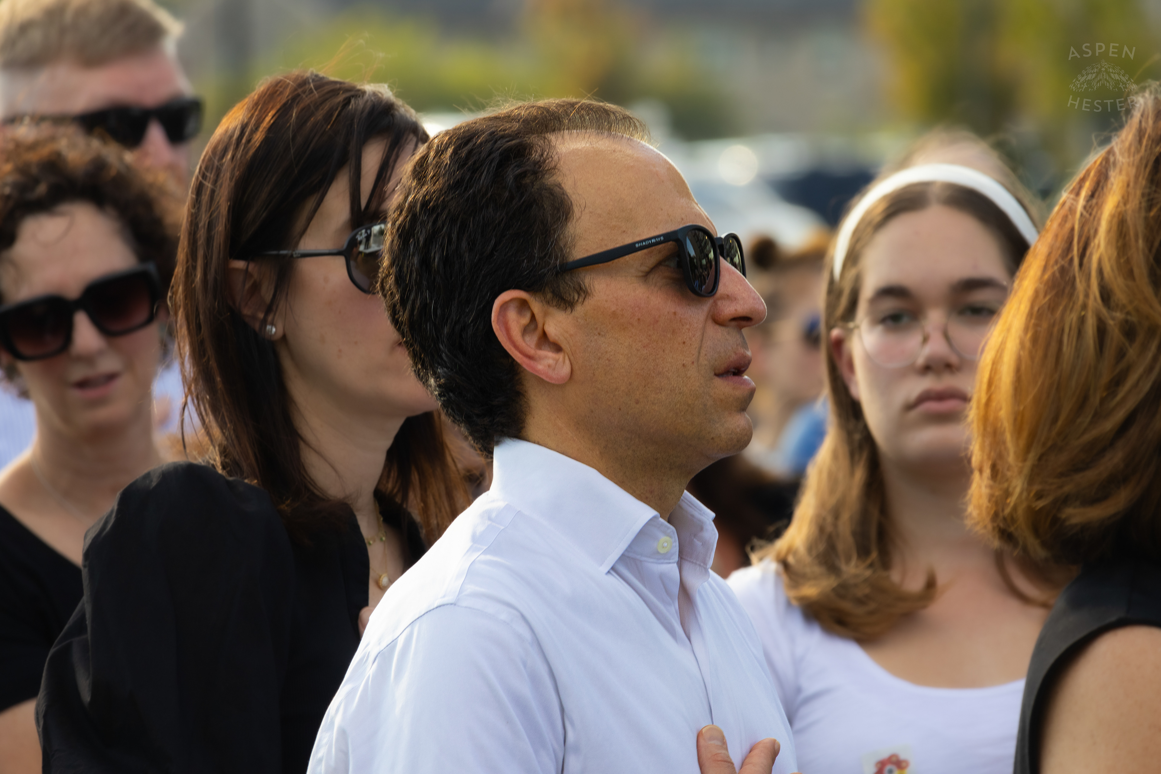 Mayor Craig Greenberg Singing Hymns in The Crowd at The Trager Jewish Community Centers Gathering to Remember The Victims and Pray for Peace One Year After The October 7th 2023 Hamas Attack. October 6th, 2024/Aspen Hester