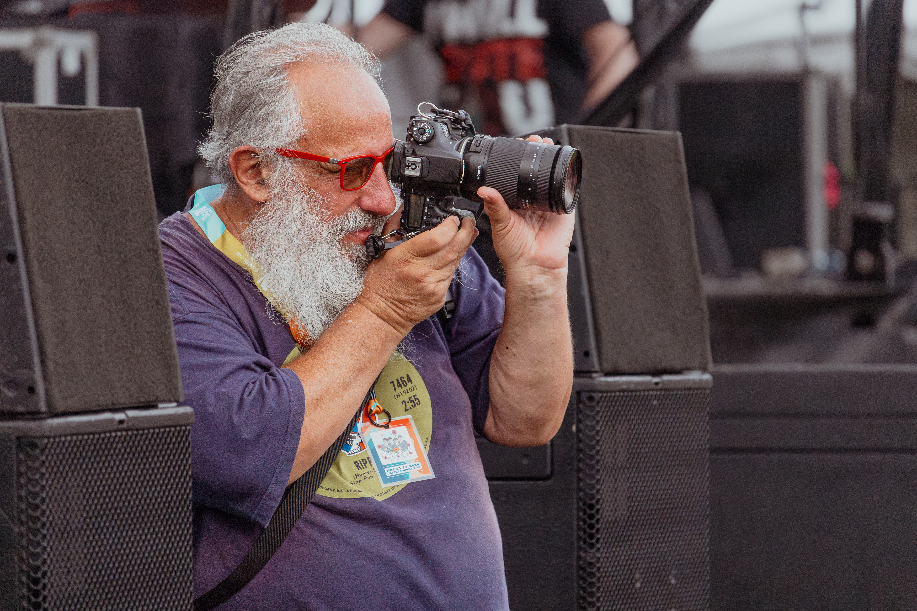 Photographer Capturing the Crowds at Abbey Road on The River. May 25th, 2024/Aspen Hester