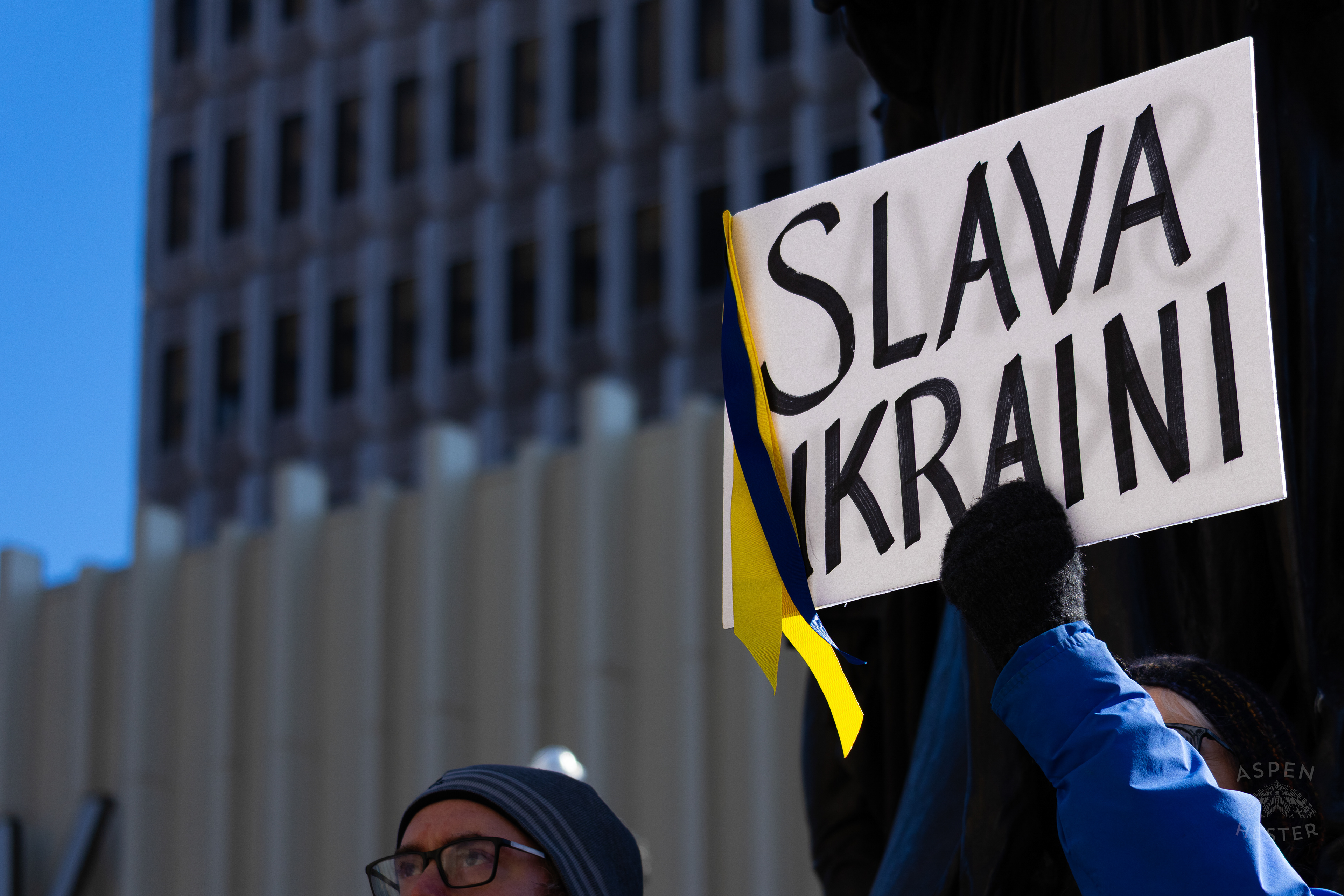 A Louisvillian Holds A Sign in Support of Ukraine as The Community Rallies in Support of Ukraine. March 2nd, 2025/Aspen Hester