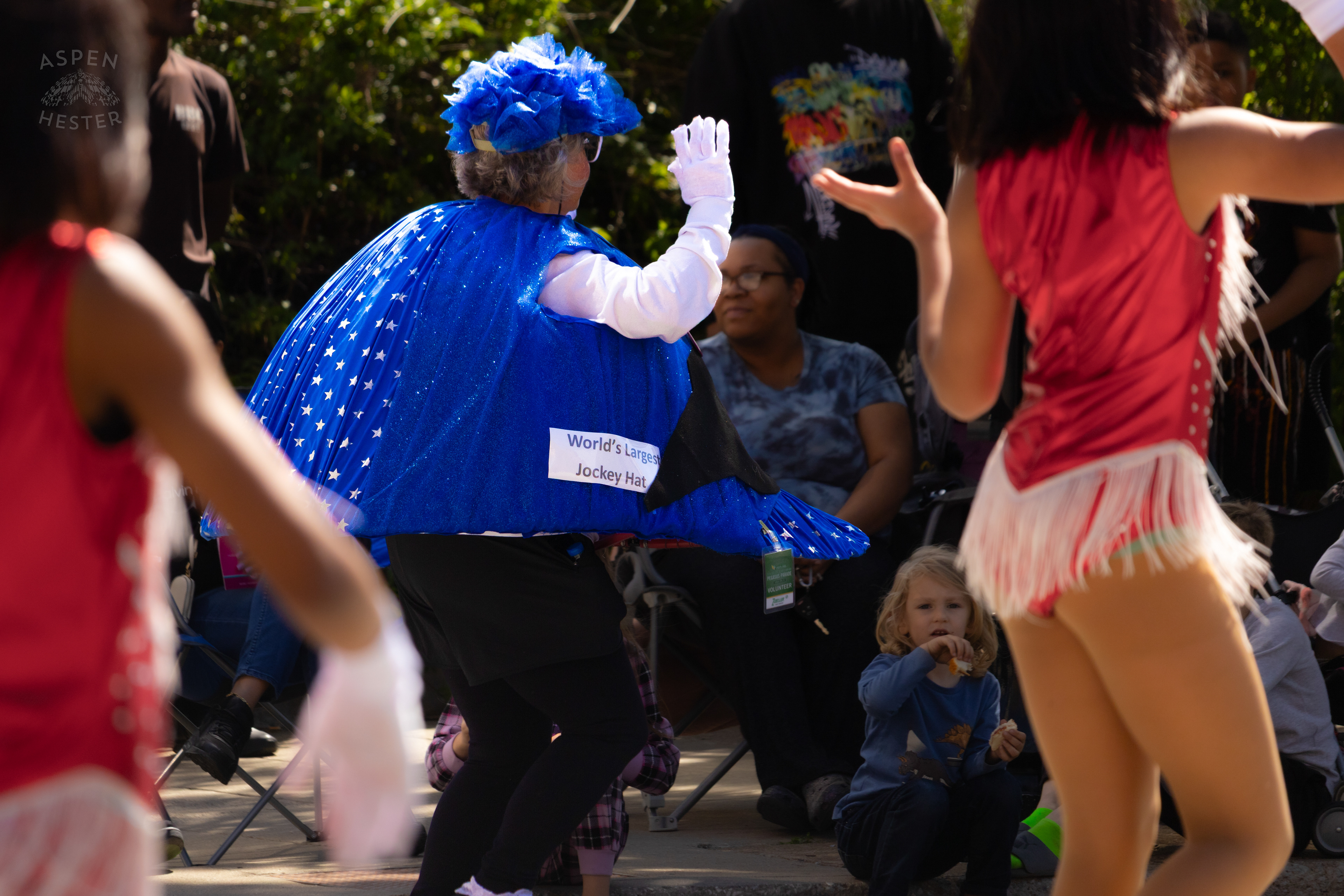 The World's Largest Jockey Hats Walks Down Broadway Greeting The Crowds of The 70th Annual Pegasus Parade. April 27th, 2025/Aspen Hester