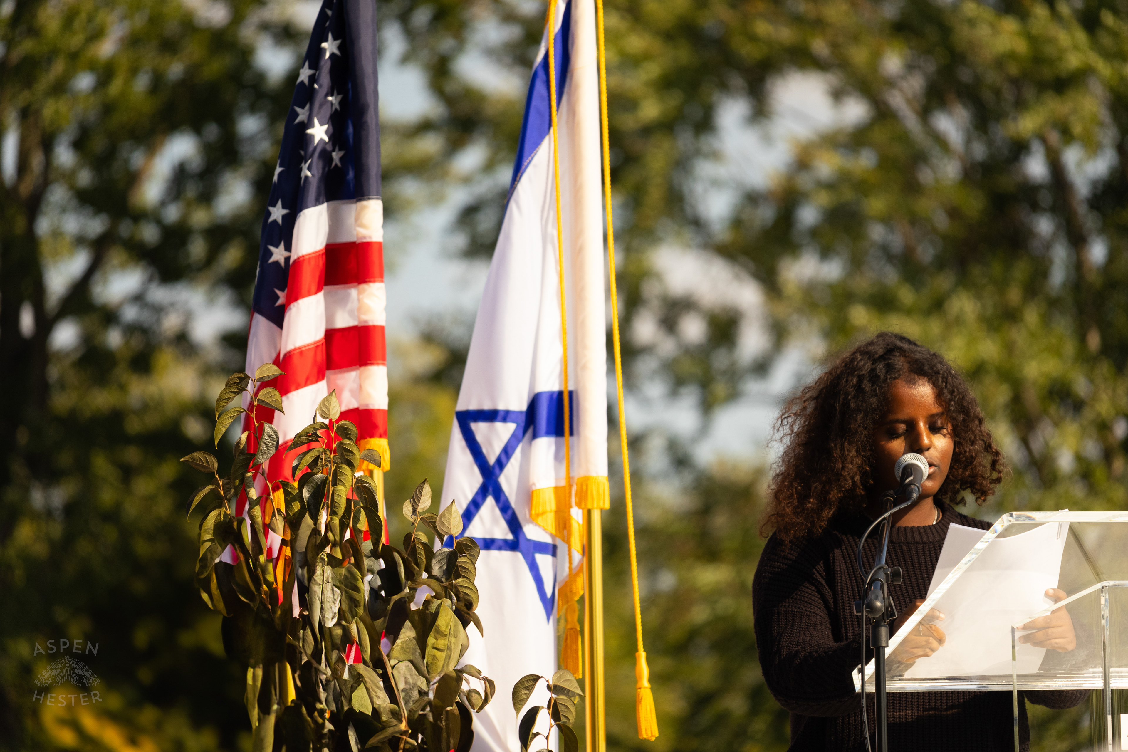 Israeli Natives Telling Their Story to The Crowd Gathered at The Trager Jewish Community Center to Remember The Victims and Pray for Peace One Year After The October 7th 2023 Hamas Attack. October 6th, 2024/Aspen Hester