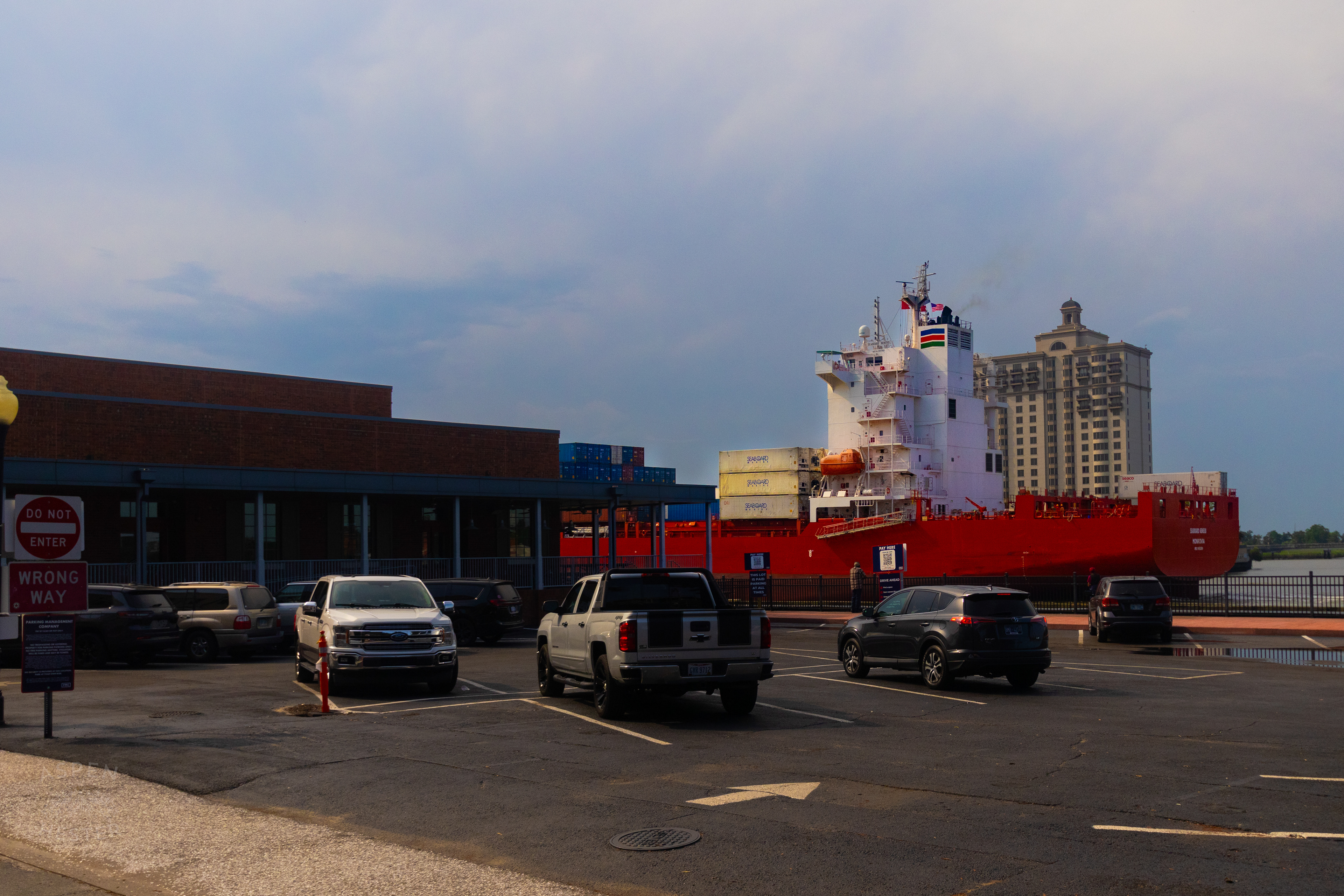 Cargo Ship Sailing Down The Savanah River From River Street in Savannah Georgia. June 26th, 2024/Aspen Hester