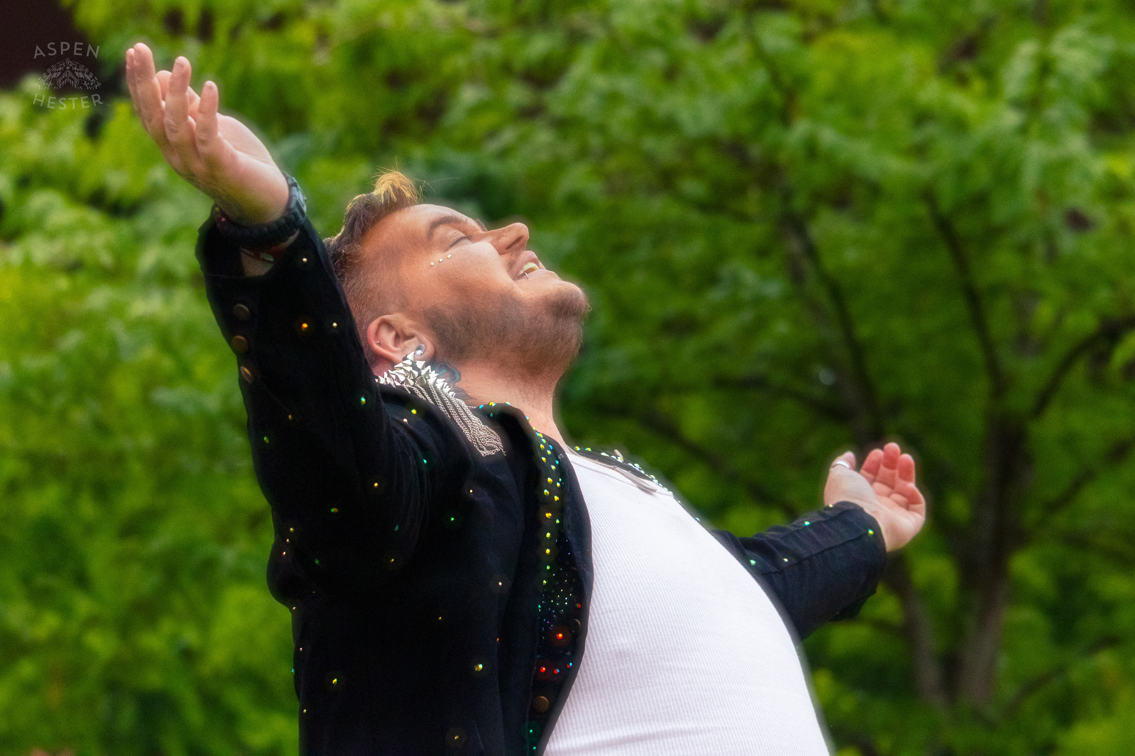 Drag King Performing 'No Pressure' From the Movie Encanto During Pride Bar's Family Friendly Drag Show at Southern Indiana Pride. June 1st, 2024/Aspen Hester