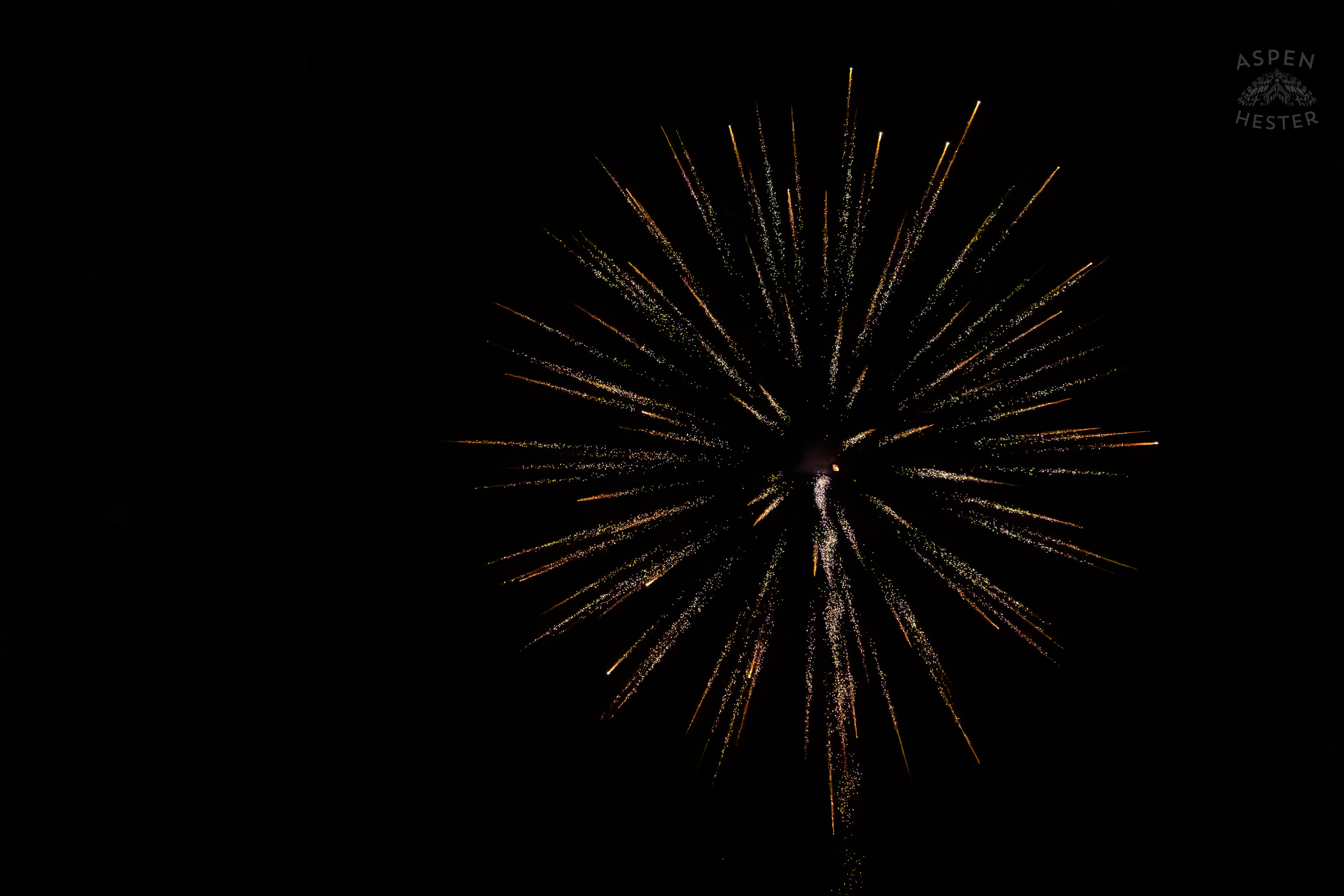 The Fireworks Show at Waterfront Park Fourth of July. July 4th, 2024/Aspen Hester