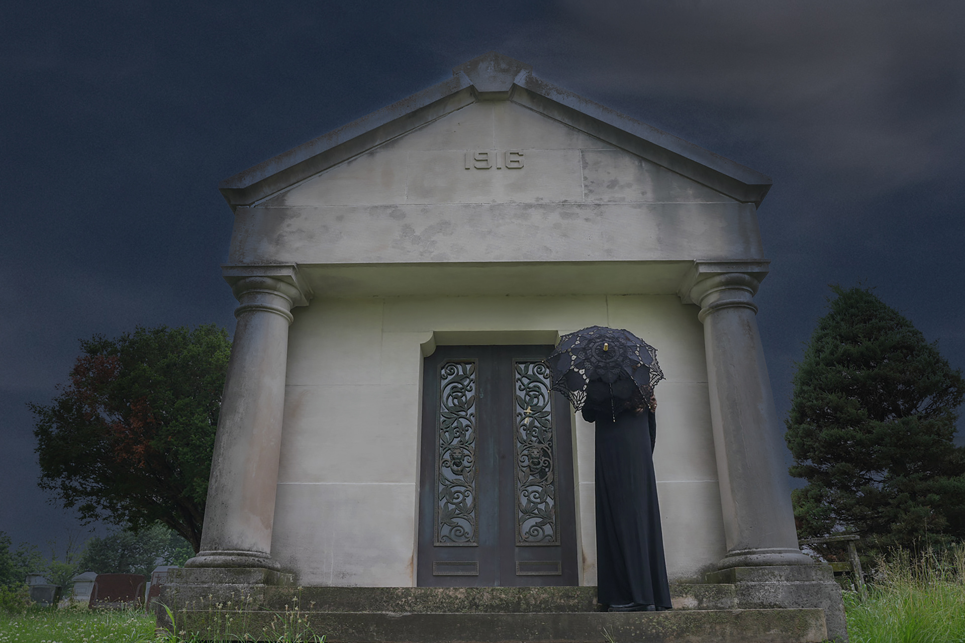 Black Parasol