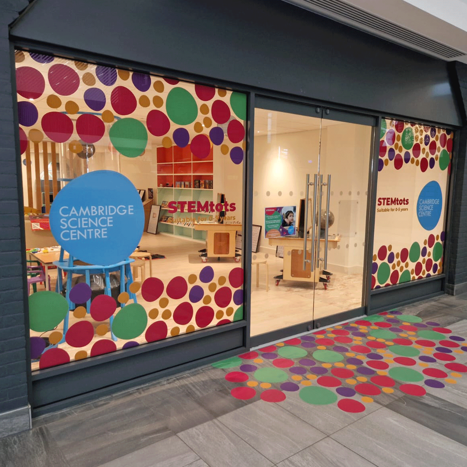 Experiential window and floor graphics - Pop-up event