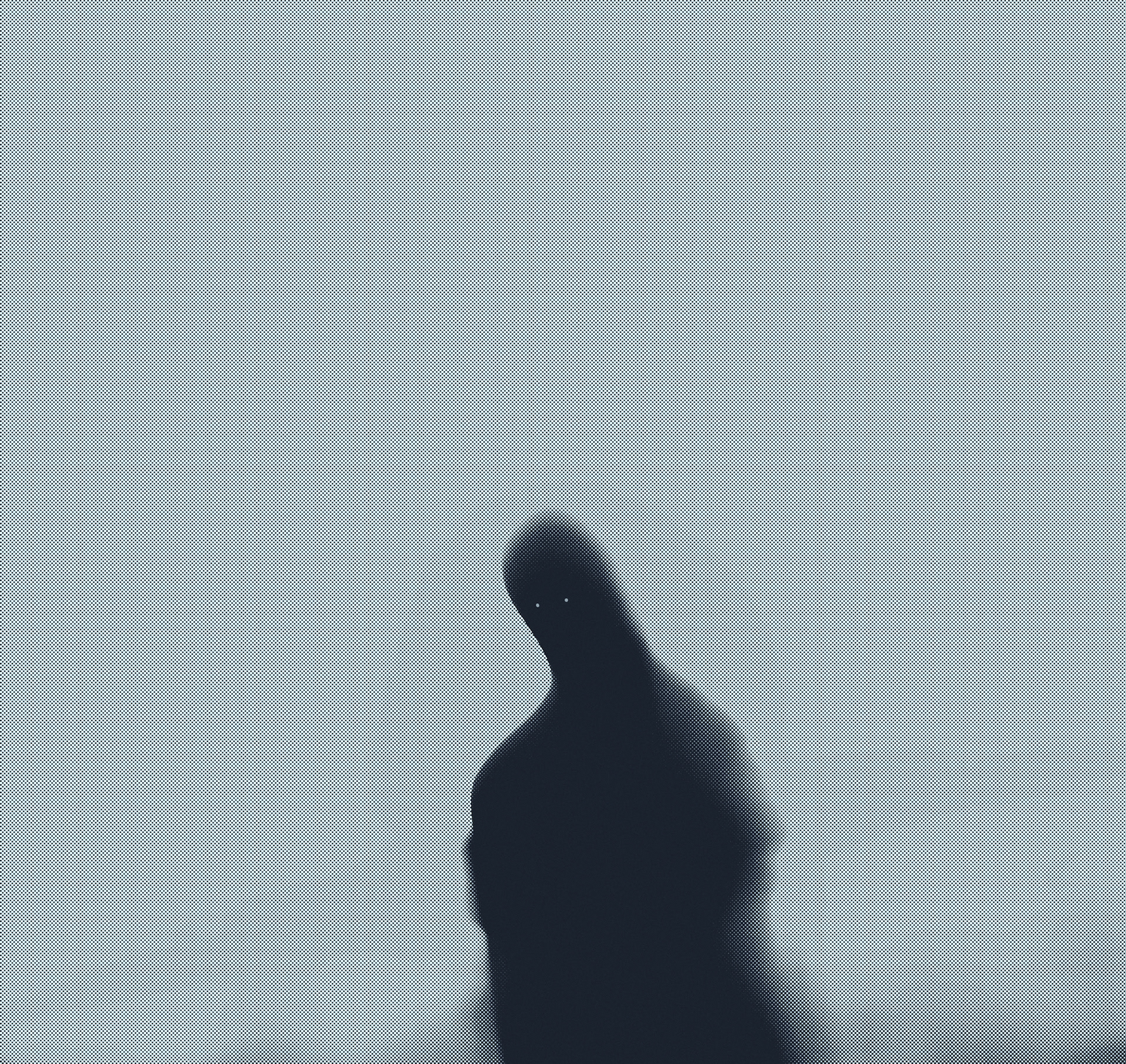 smutna postac patrzy w dol piotr podgajny