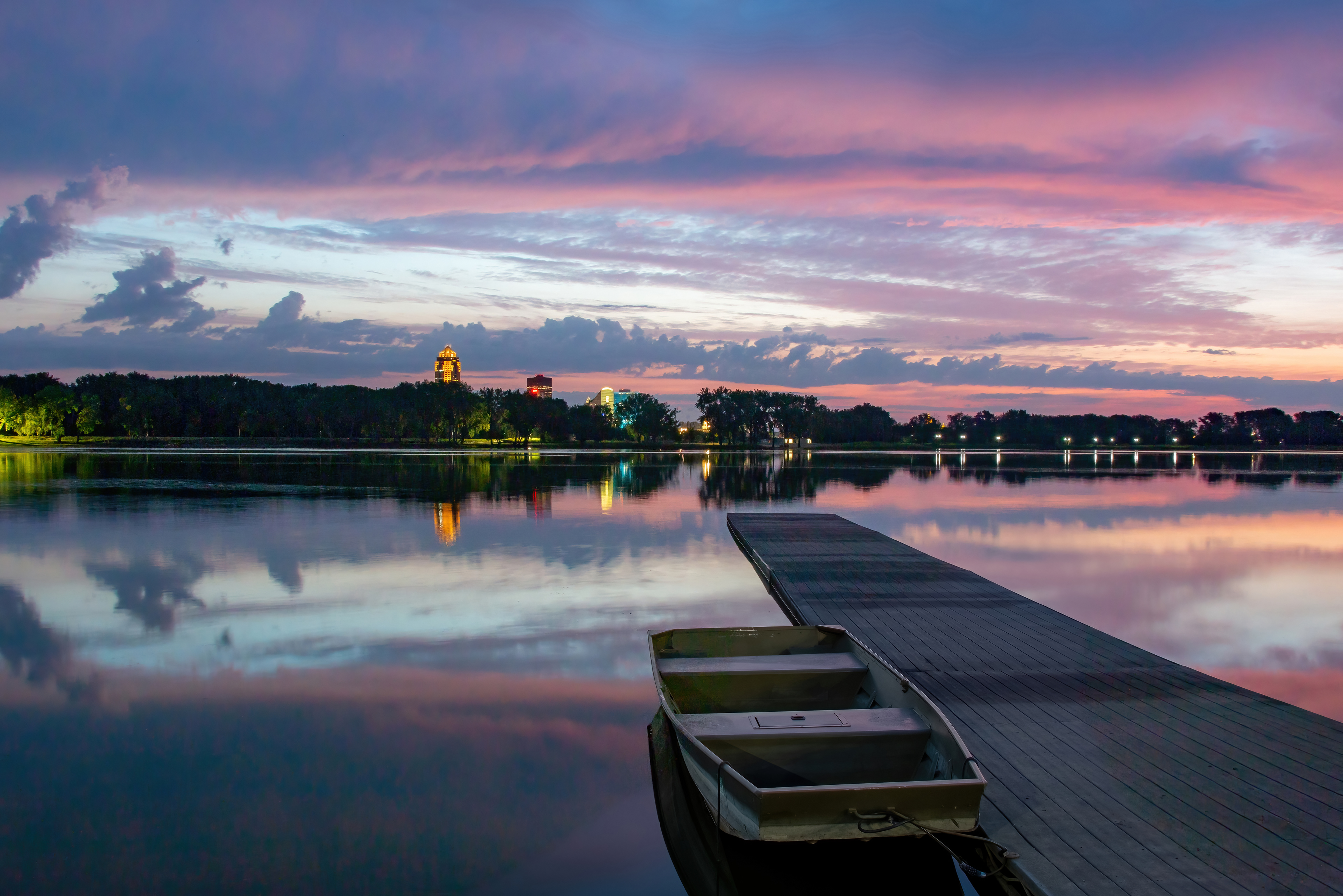Gray's Lake at Sunrise