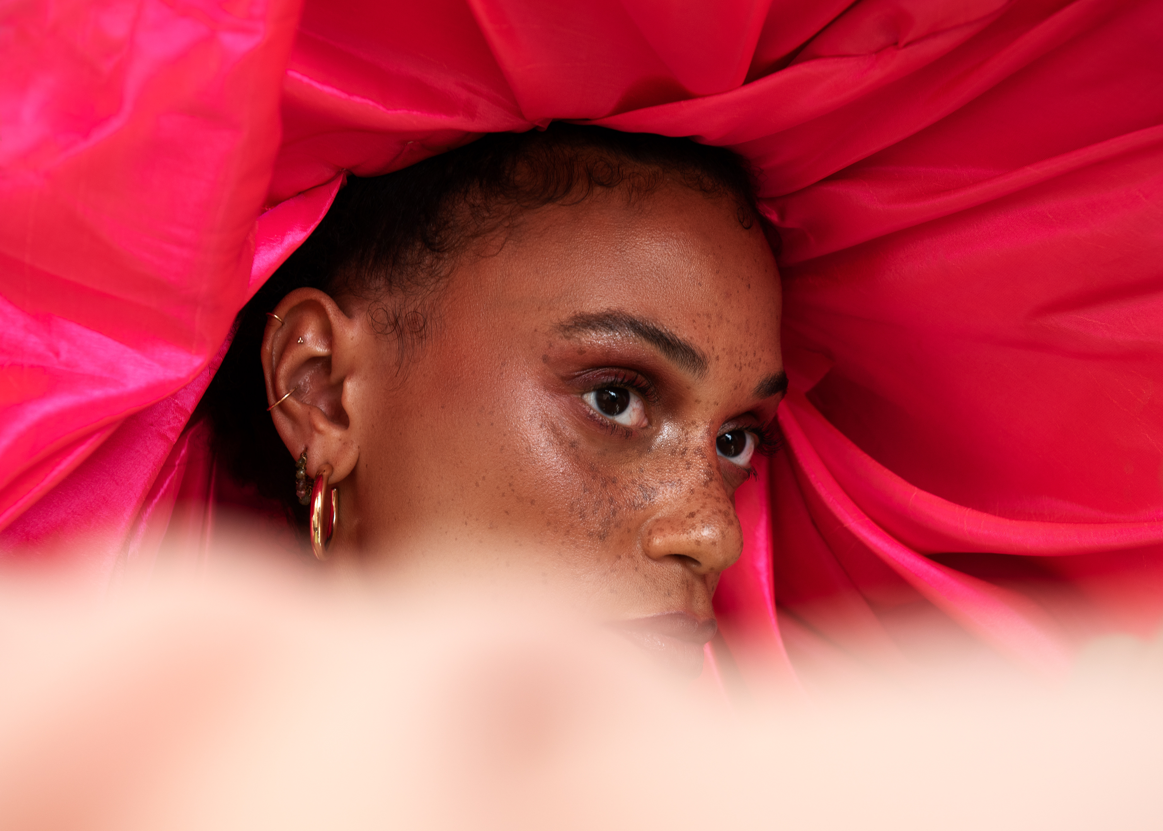 Off The Rails Magazine Print Issue 18. Creative Director & Photographer: Tanner K Williams. Model: Lauren Johnson. Stylist: José Dao. Makeup Artist: Andrea Martin. Hairstylist: Lana Hunter. Coordinator: Adam Lee. Stylist Assistant: Mayra Estrada.