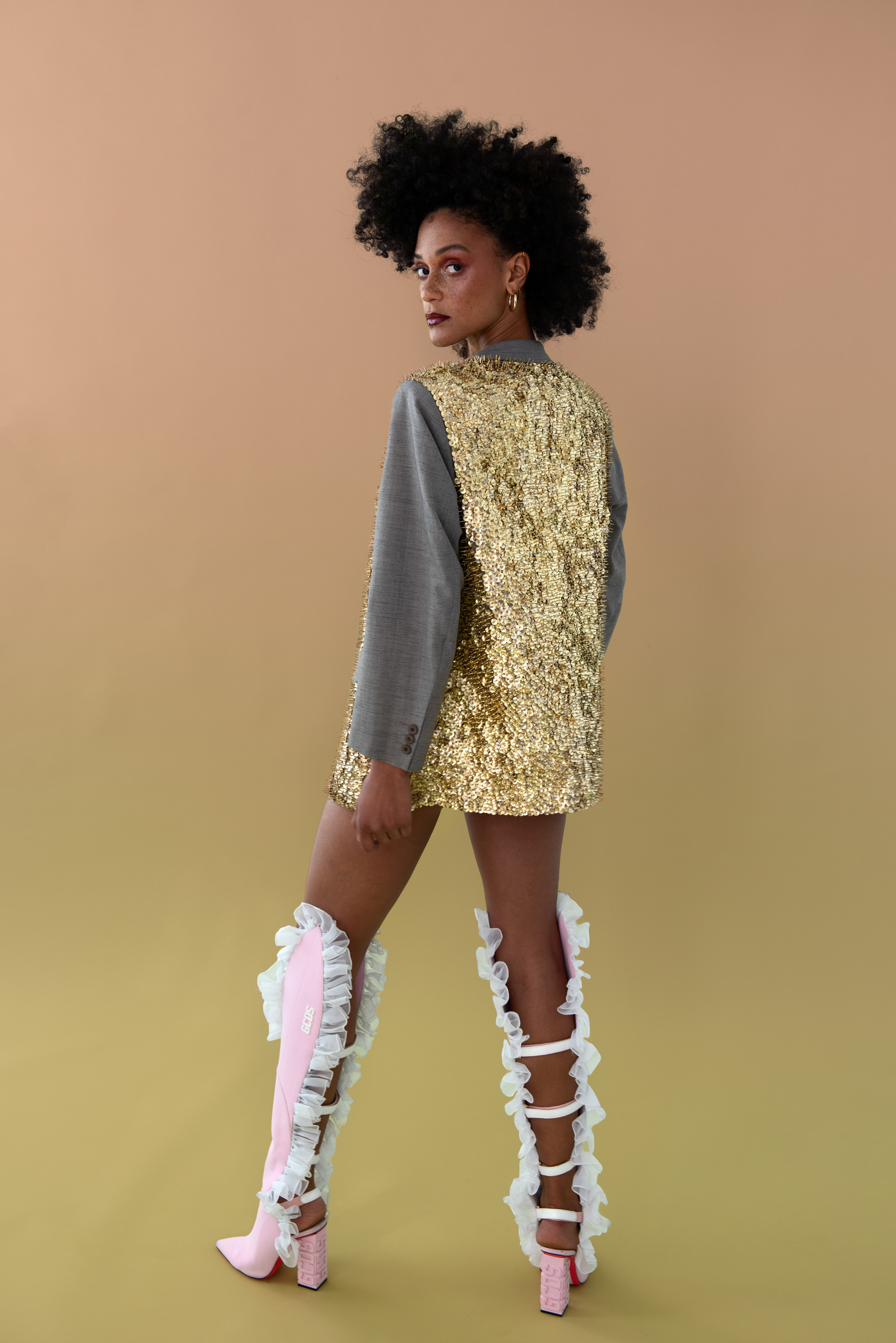 Off The Rails Magazine Print Issue 18. Creative Director & Photographer: Tanner K Williams. Model: Lauren Johnson. Stylist: José Dao. Makeup Artist: Andrea Martin. Hairstylist: Lana Hunter. Coordinator: Adam Lee. Stylist Assistant: Mayra Estrada.