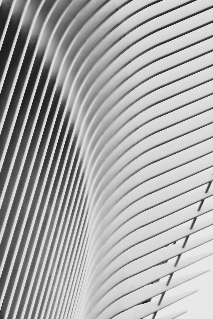 New York is home to stunning scenery and acrhitecture. The One World Trade Center mall has amazing features.