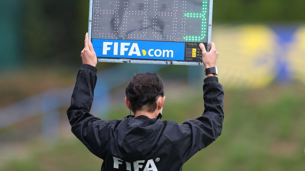 Palette graphique institutionnelle et système typographique conçus pour une charte graphique sportive, utilisée sur le site officiel de la FIFA et ses déclinaisons événementielles.