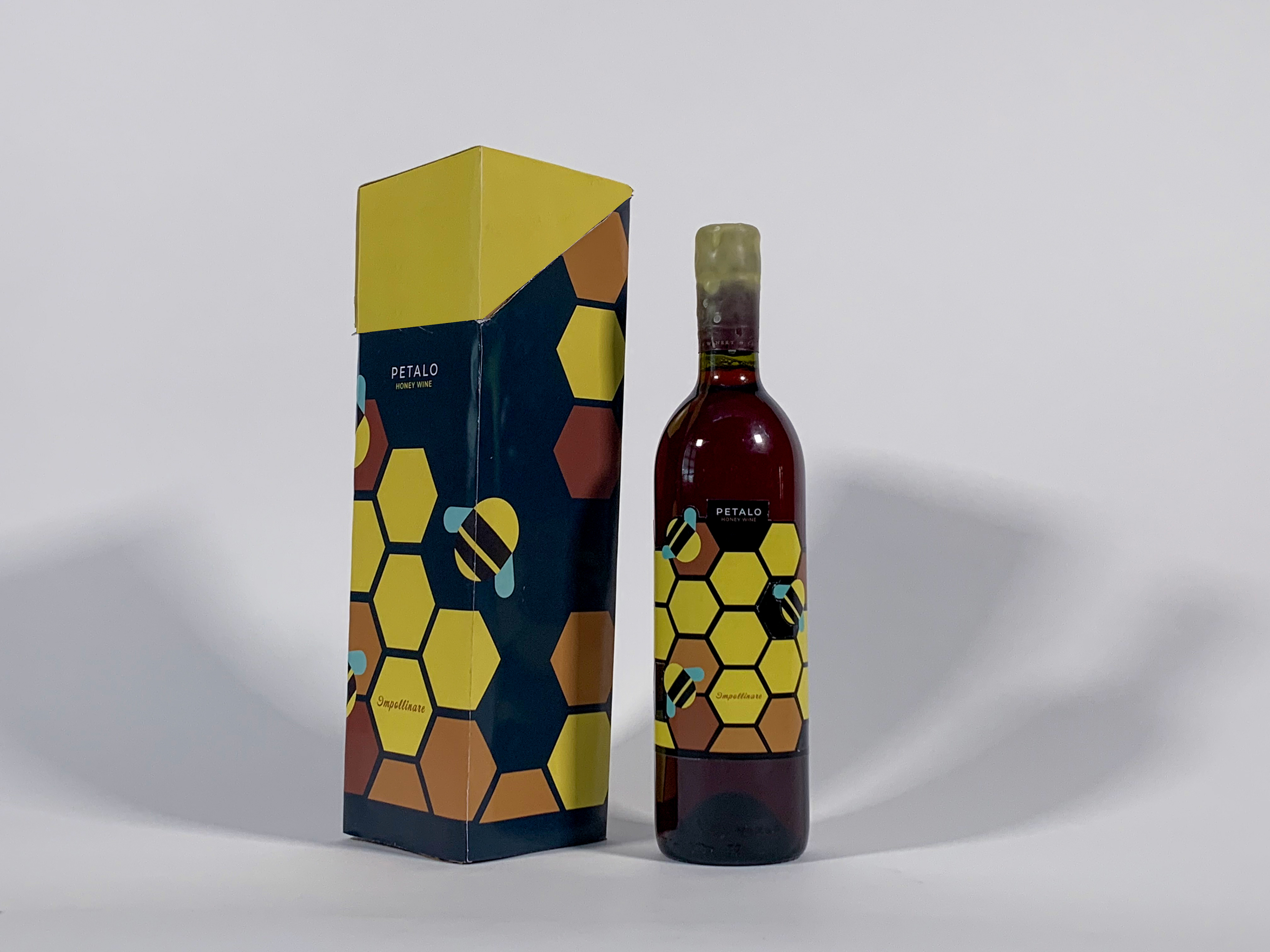 Petalo Box, Petalo bottle and box, Riley Swett 2021, Swett Design