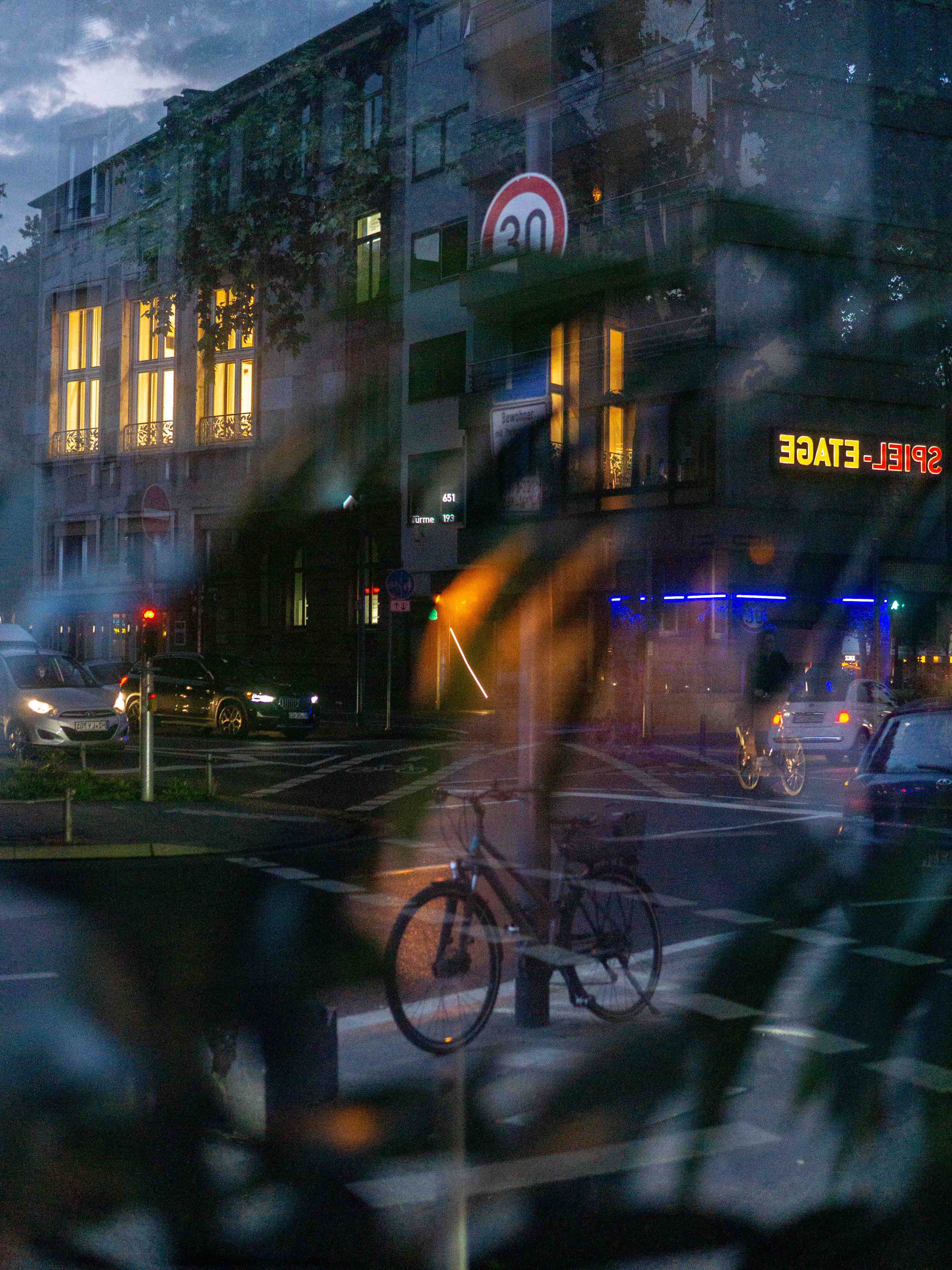 太多了35, Photography, 2025, 80 x 60 cm