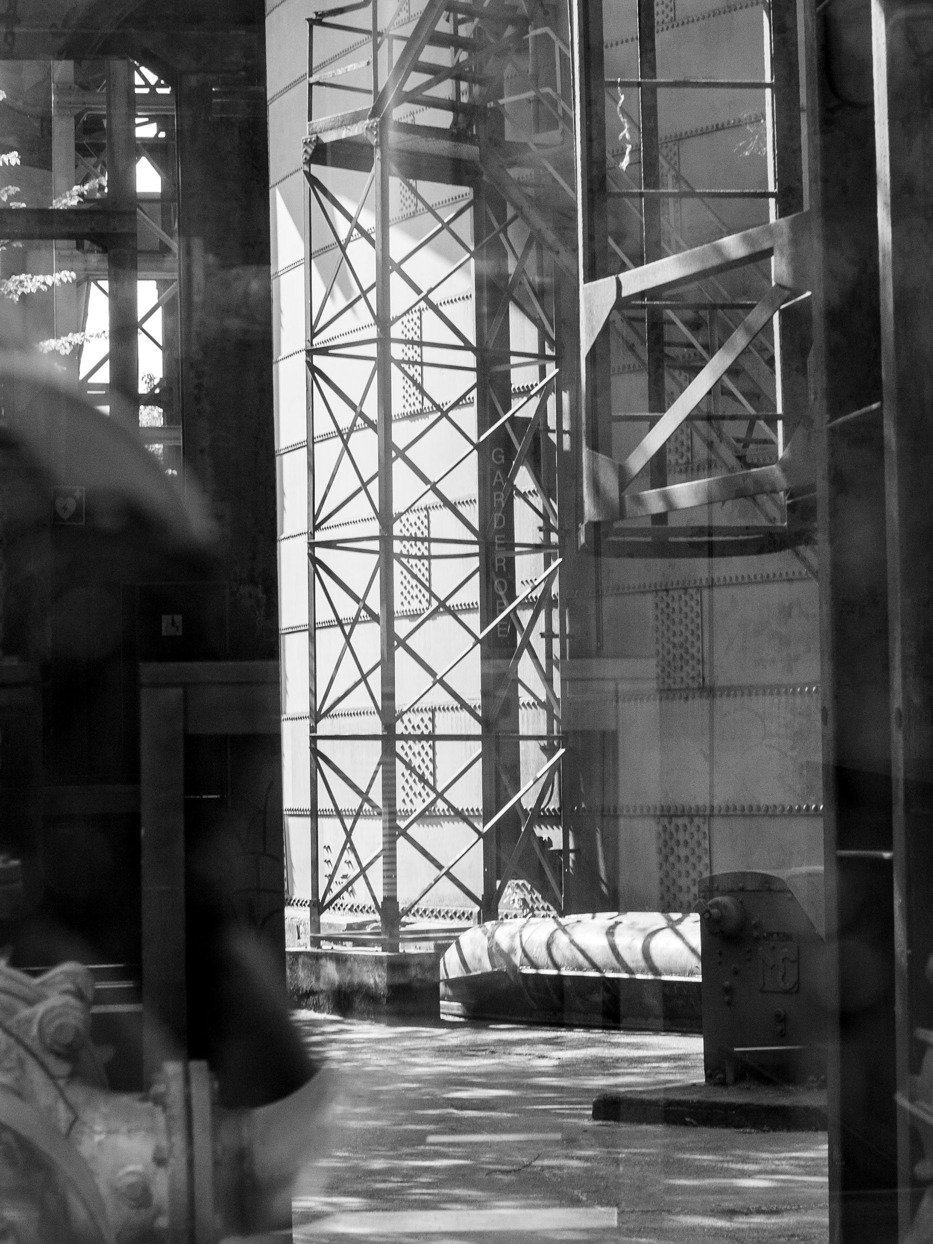 太多了23, Photography, 2025, 80 x 60 cm