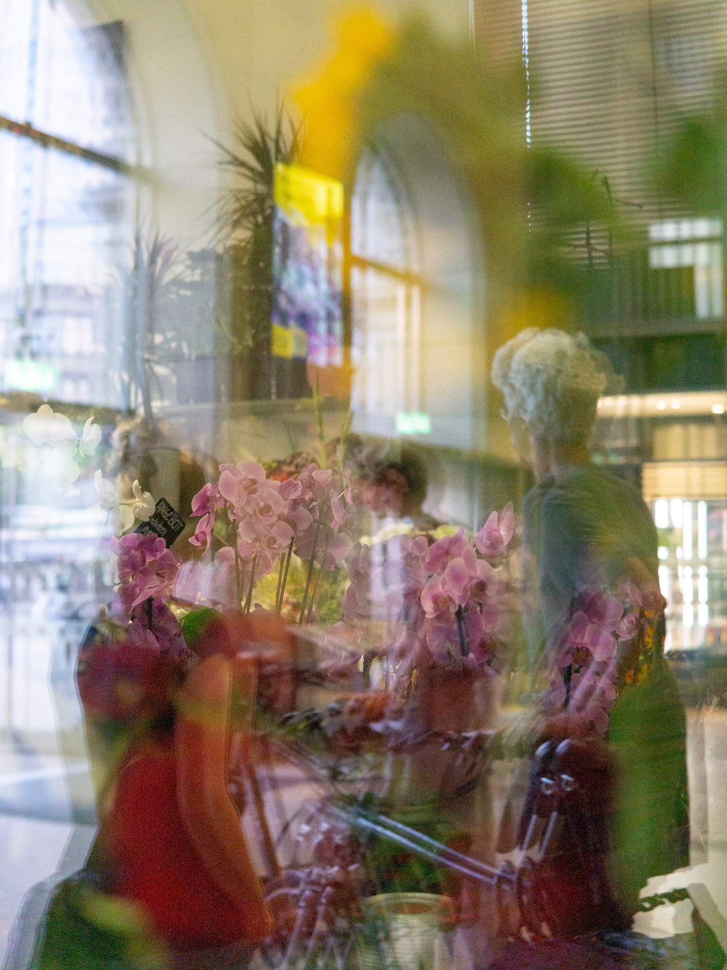 太多了17, Photography, 2025, 80 x 60 cm