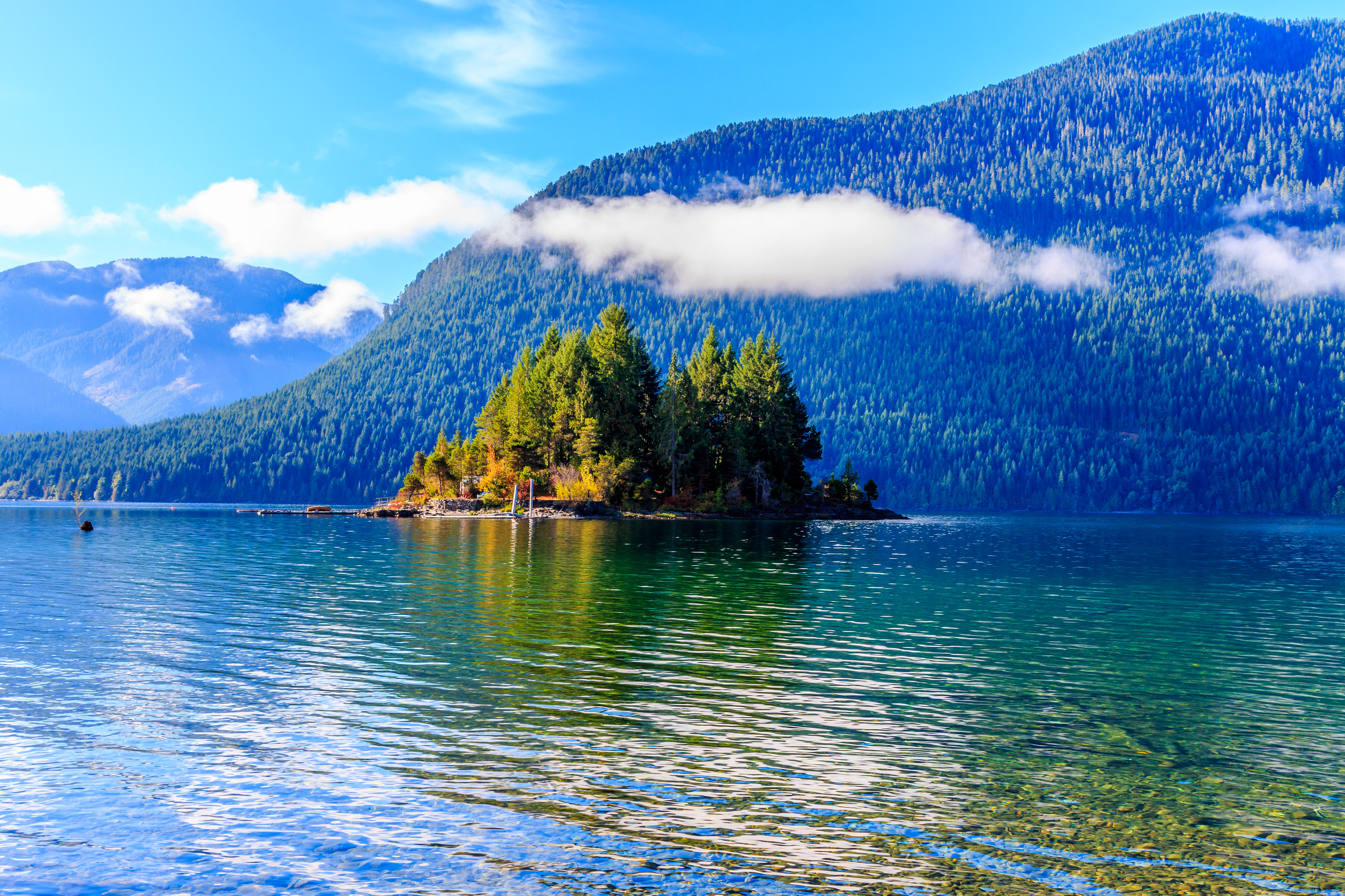 Kleine Insel auf dem Sproat Lake, Vancouver Island
