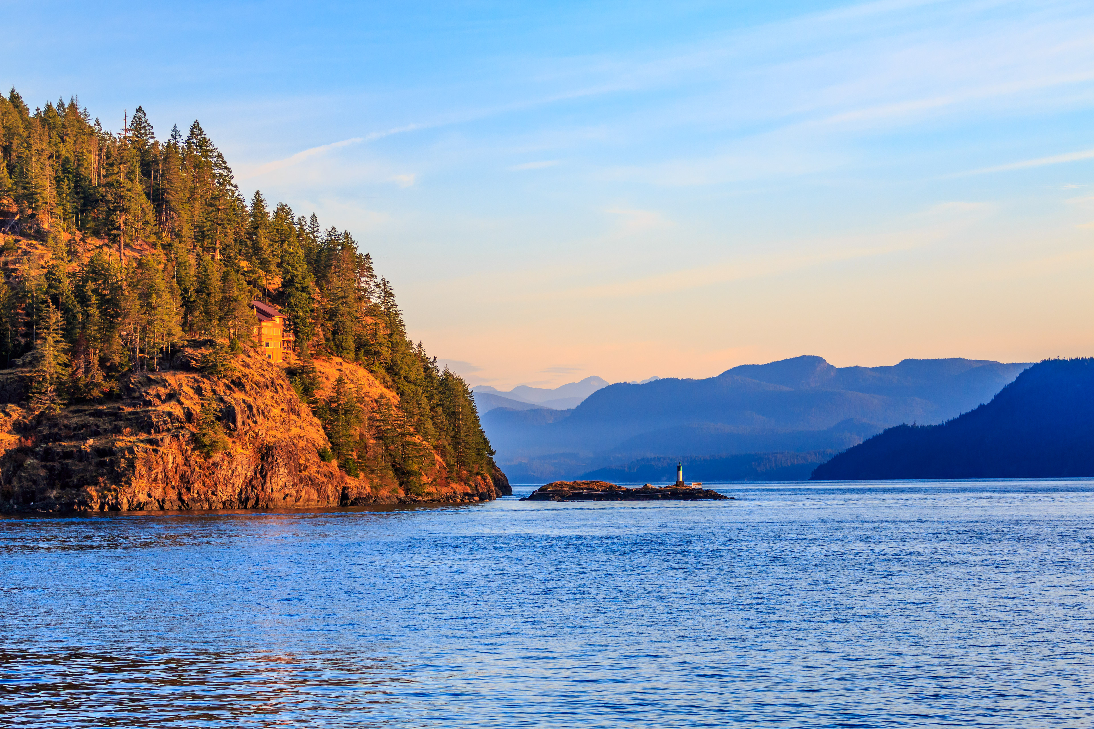 Sonnenaufgang an der Brown´s Bay Marina, Vancouver Island