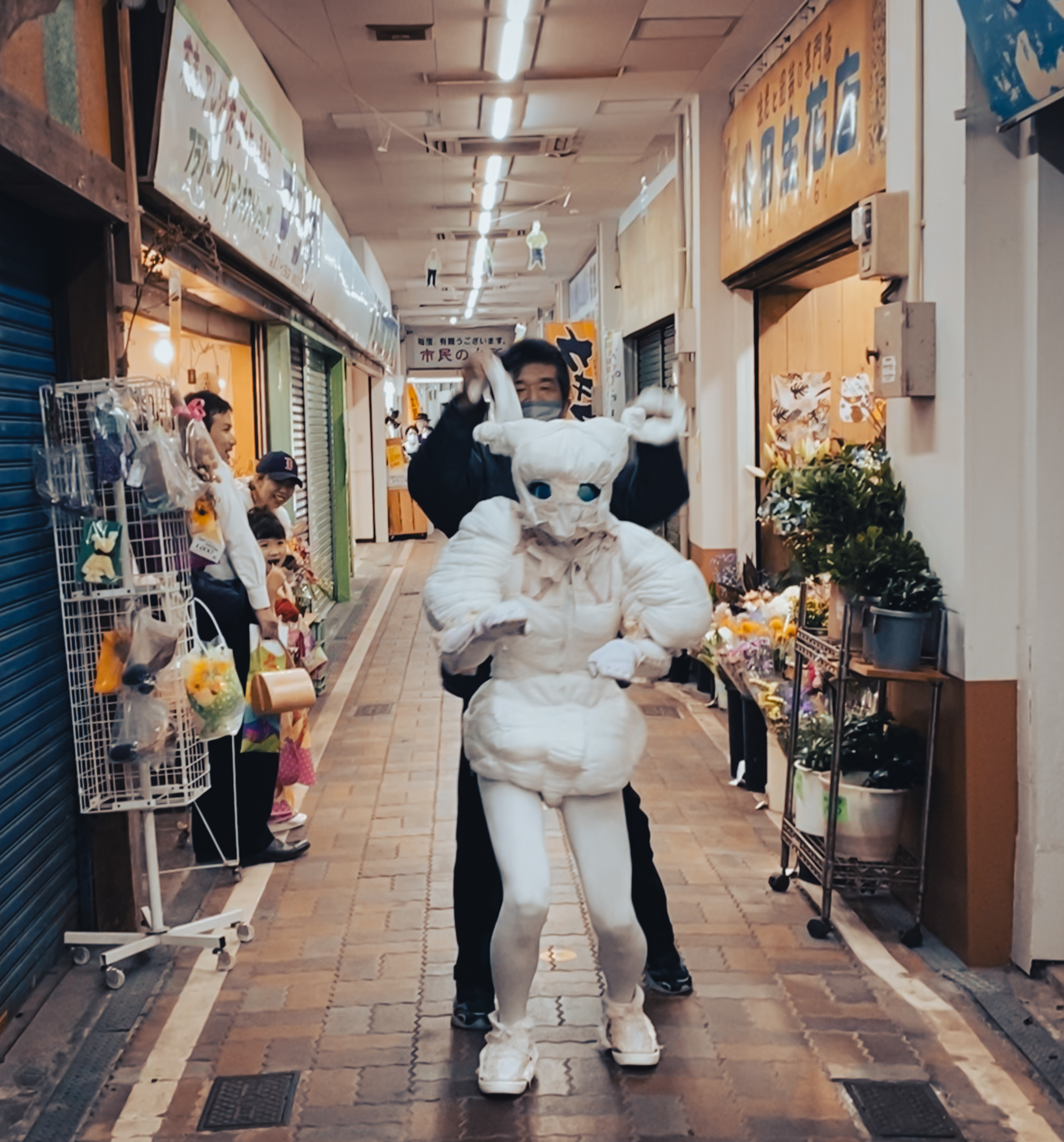 Nov/11/2023,Performance at Beppu shoping street.