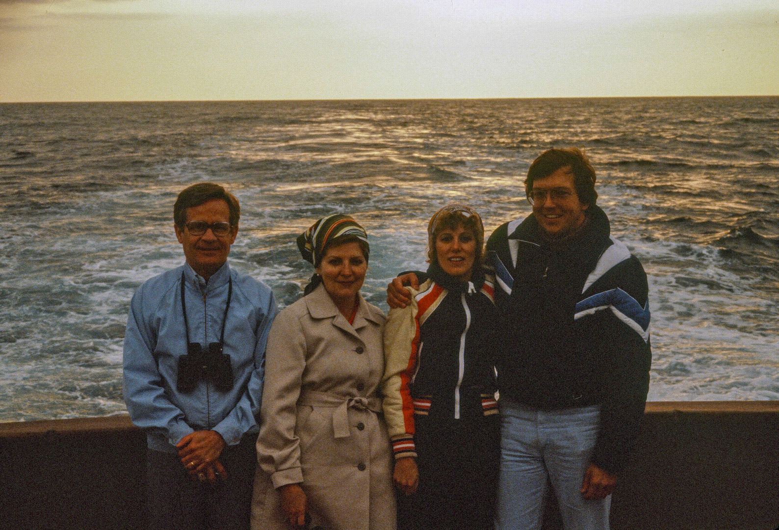 Bill's Dad, Lucy, Sue and Bill