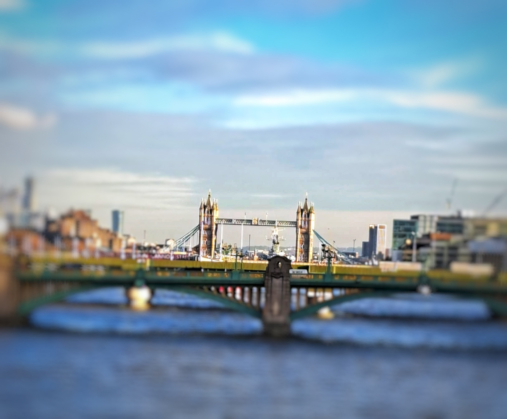 Tower Bridge © - Pattie Allen