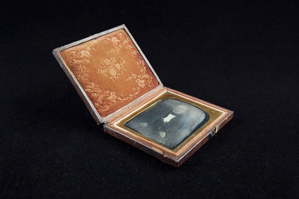 Daguerréotype. Collection Roger-Viollet © julien Vidal / Roger-Viollet